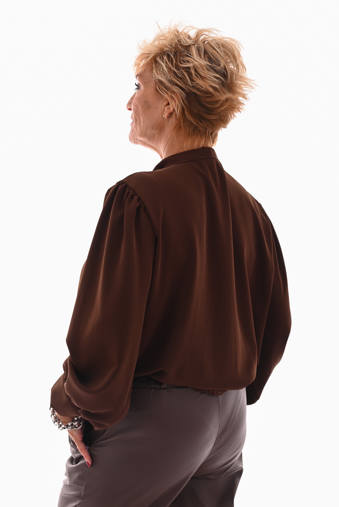 Blouse met hals strik bruin