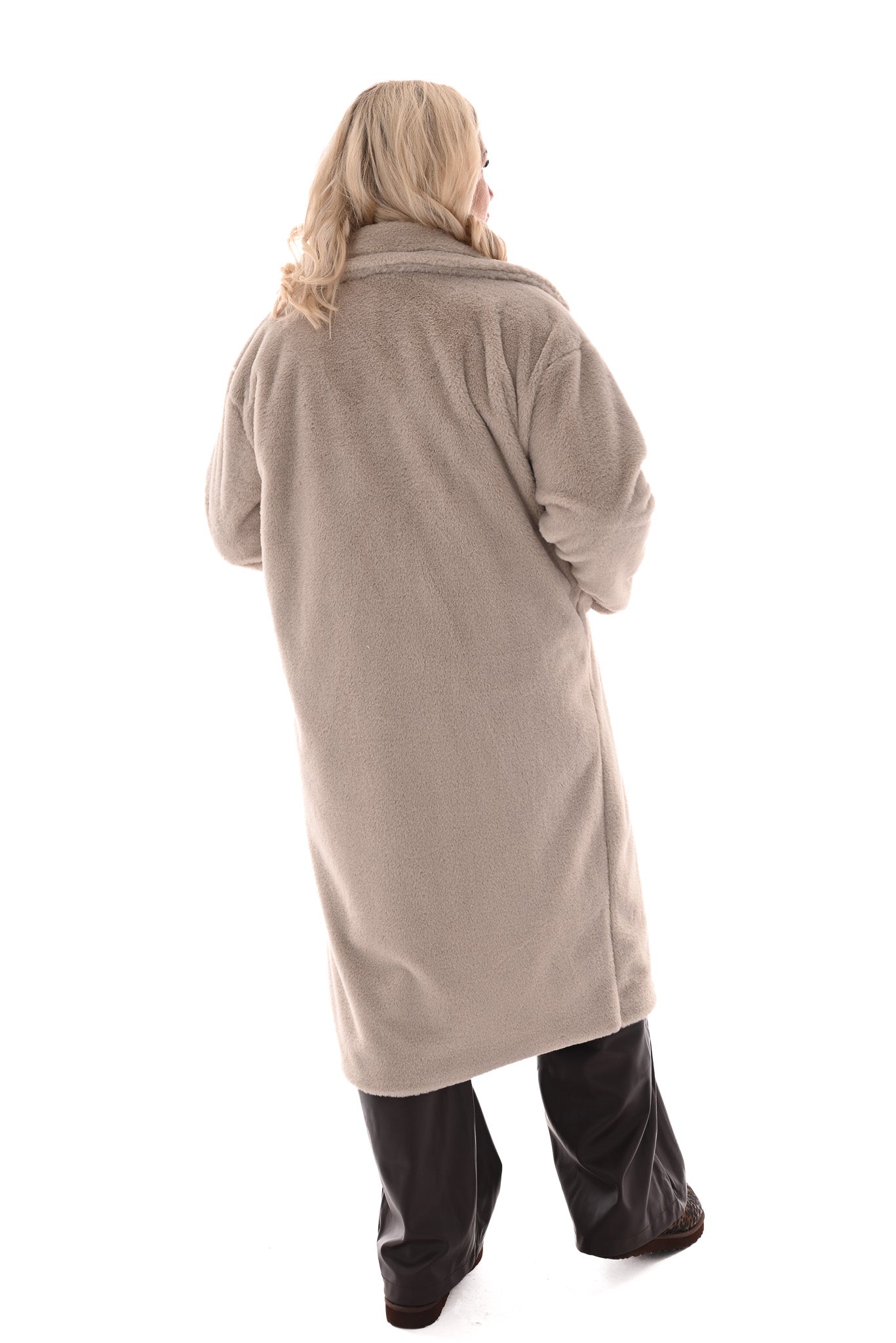 Lange faux fur manteljas creme