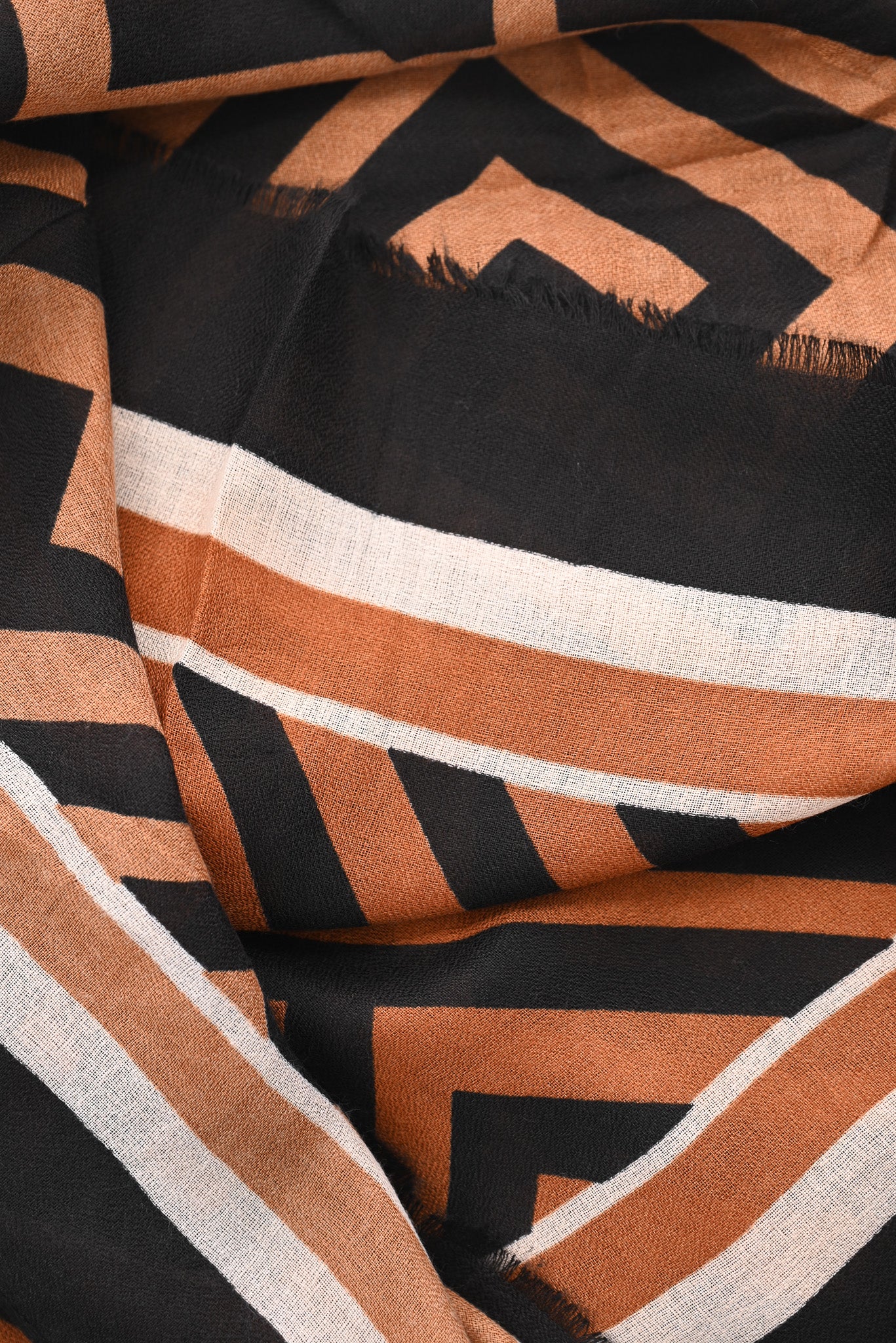 Sjaal maze camel/zwart