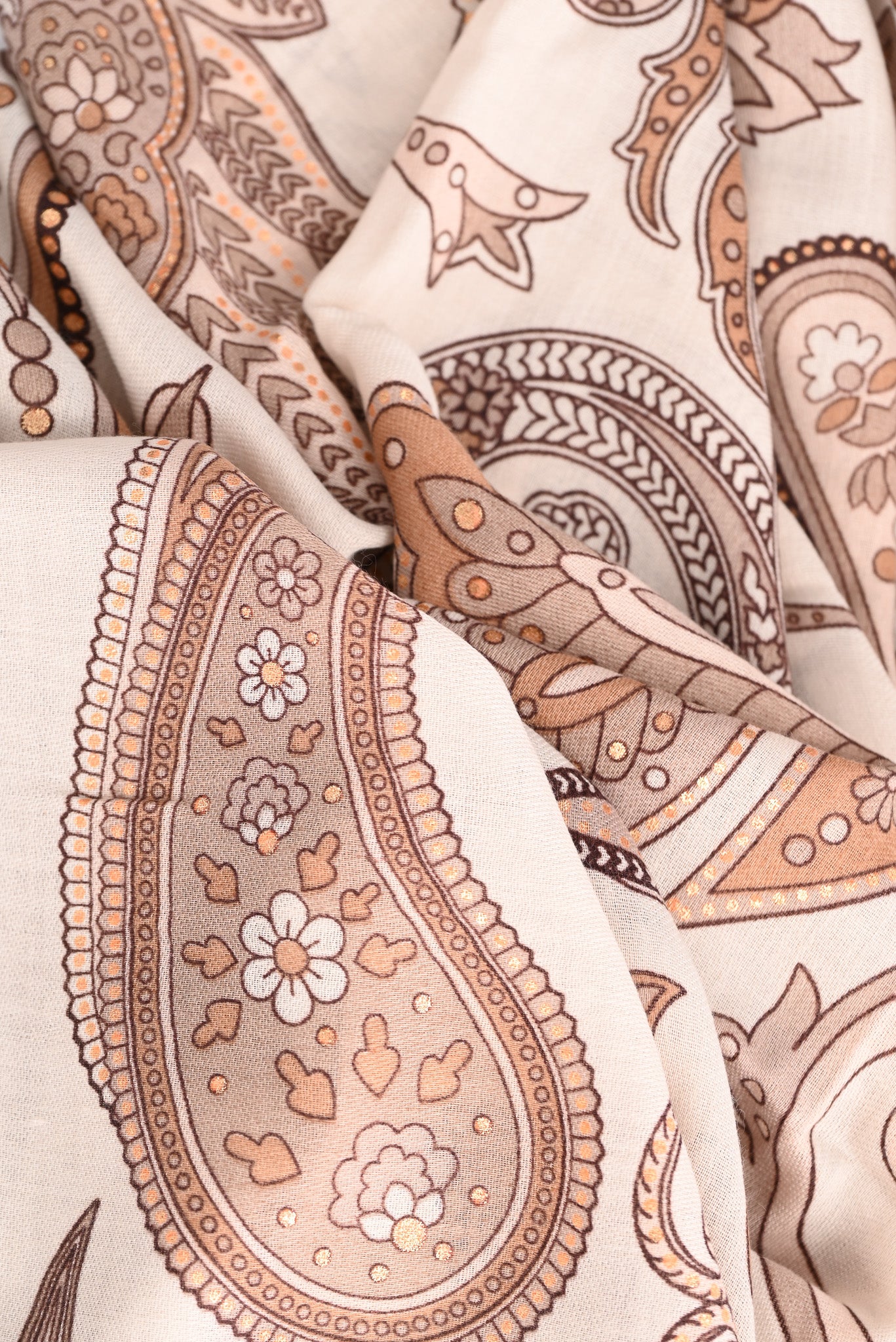 Sjaal paisley print beige