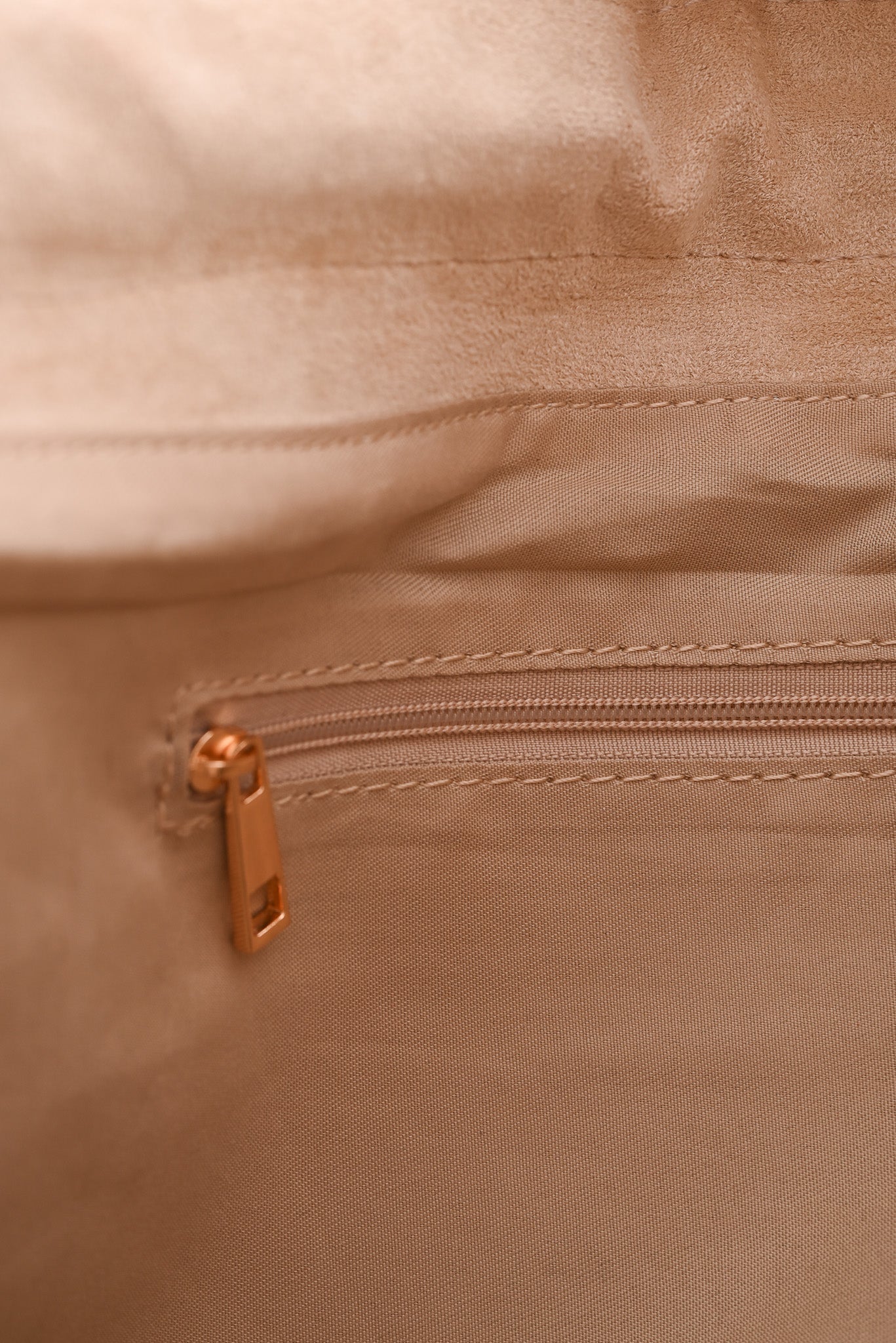 Crossbody tas suedinelook beige