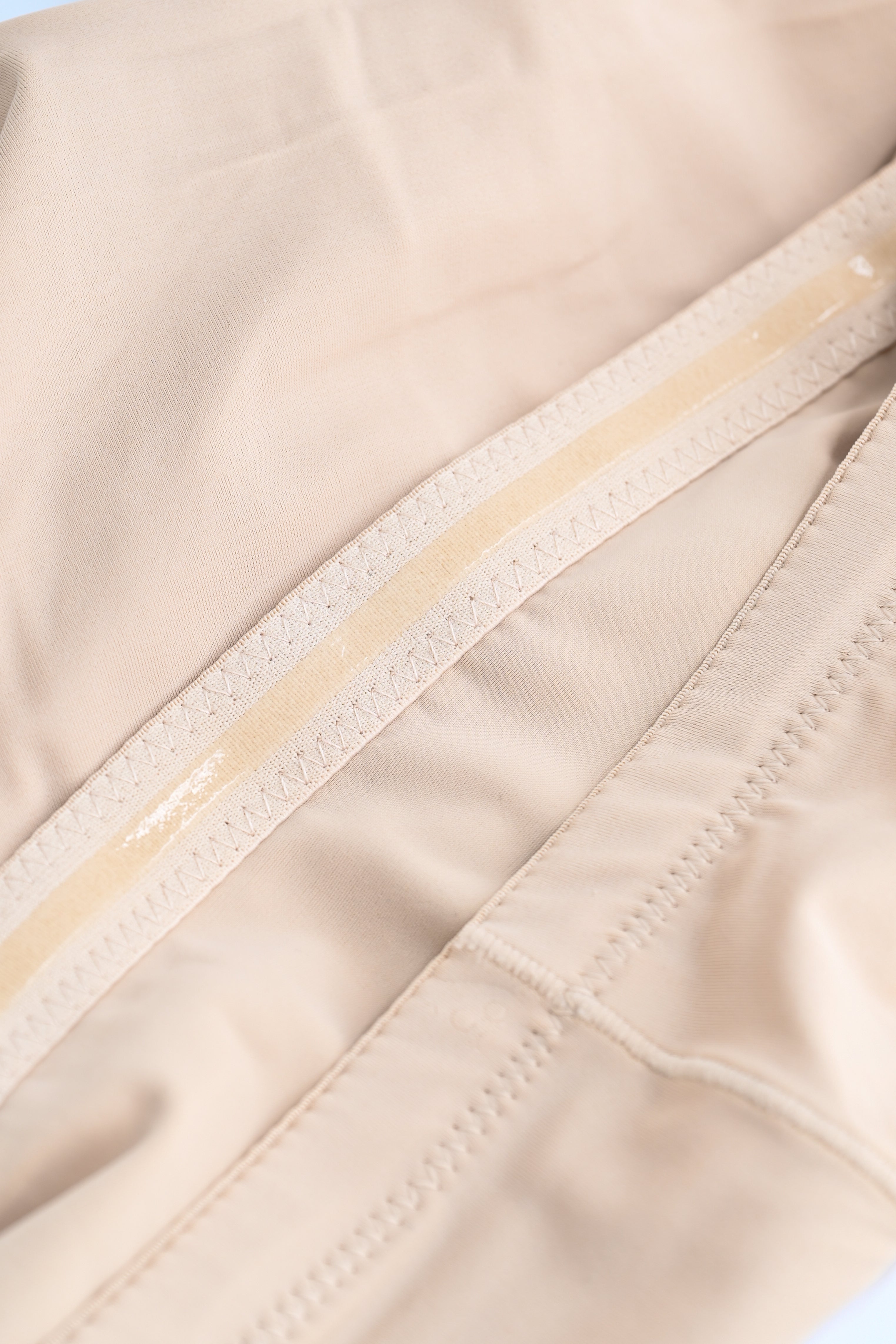Biker short siliconen rand beige