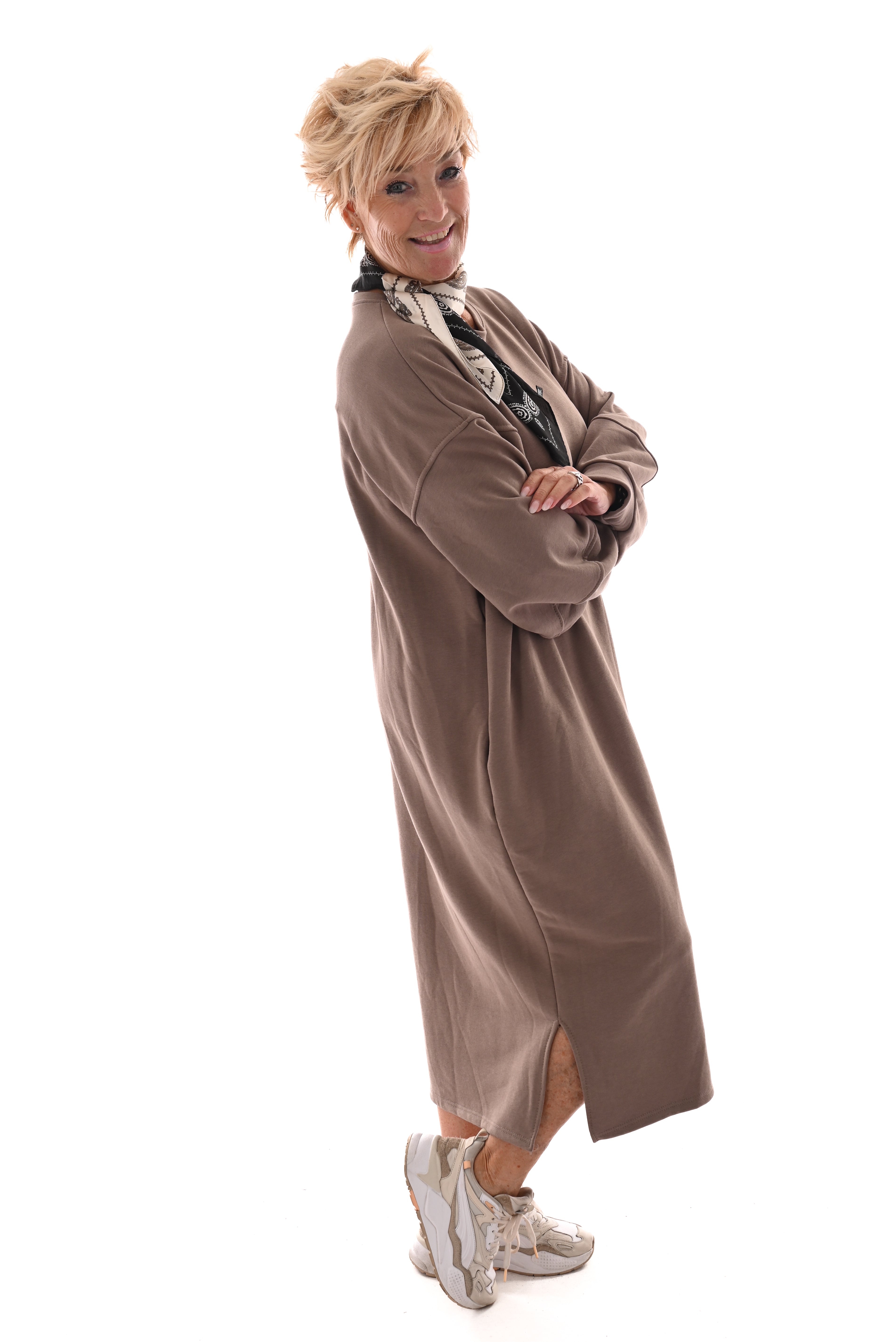 Sweaterdress met zakken taupe