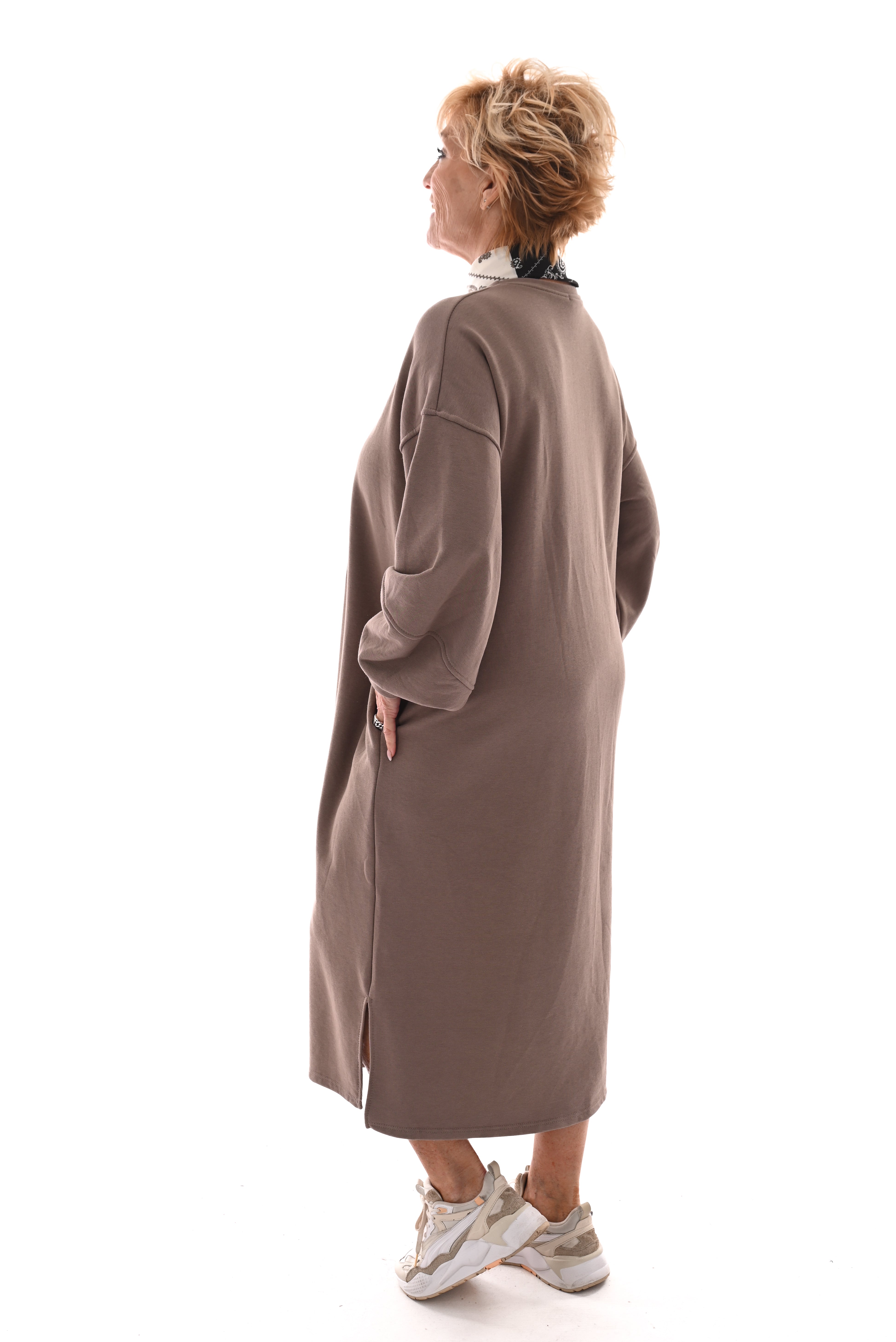 Sweaterdress met zakken taupe