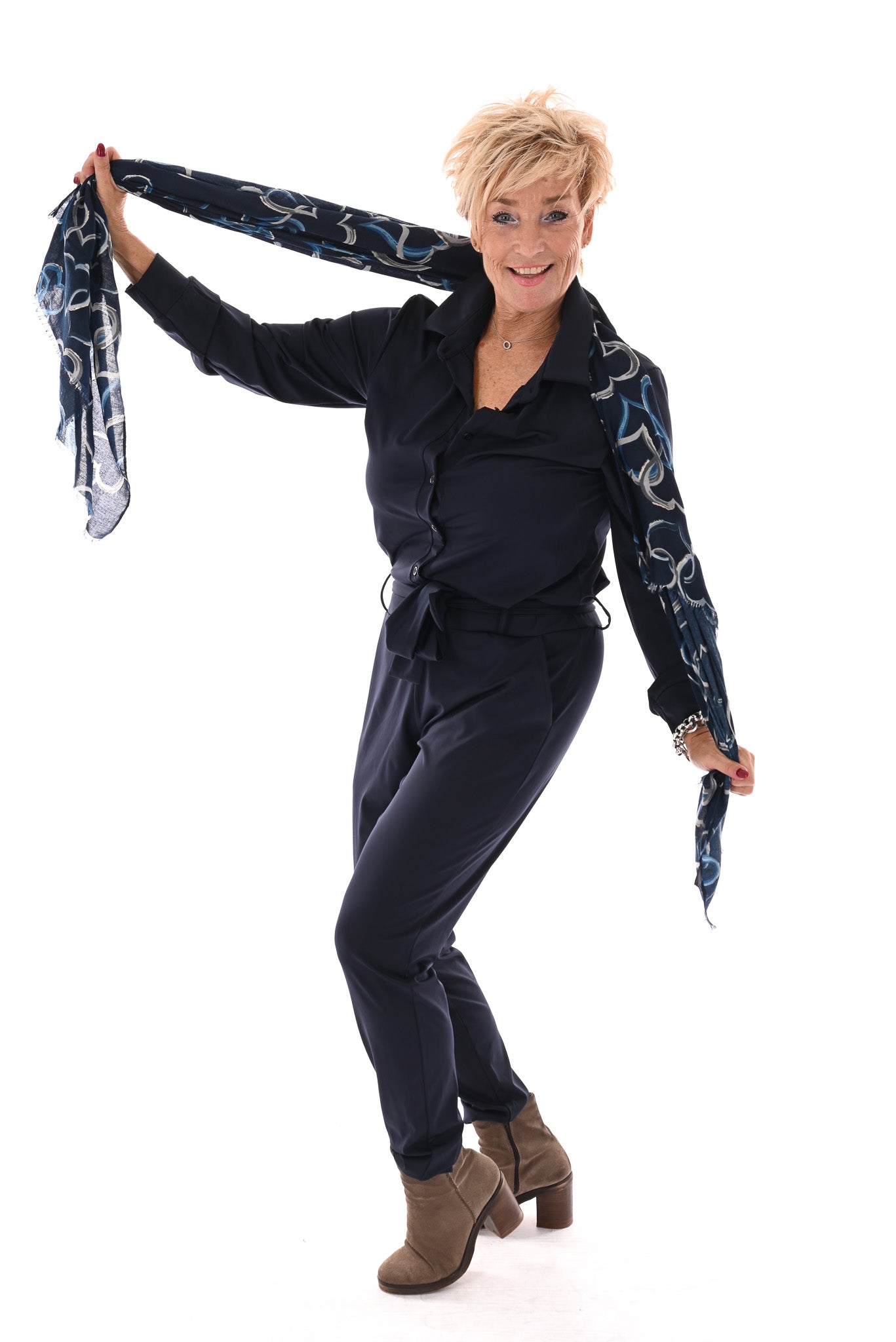 Travel jumpsuit met ceintuur marineblauw