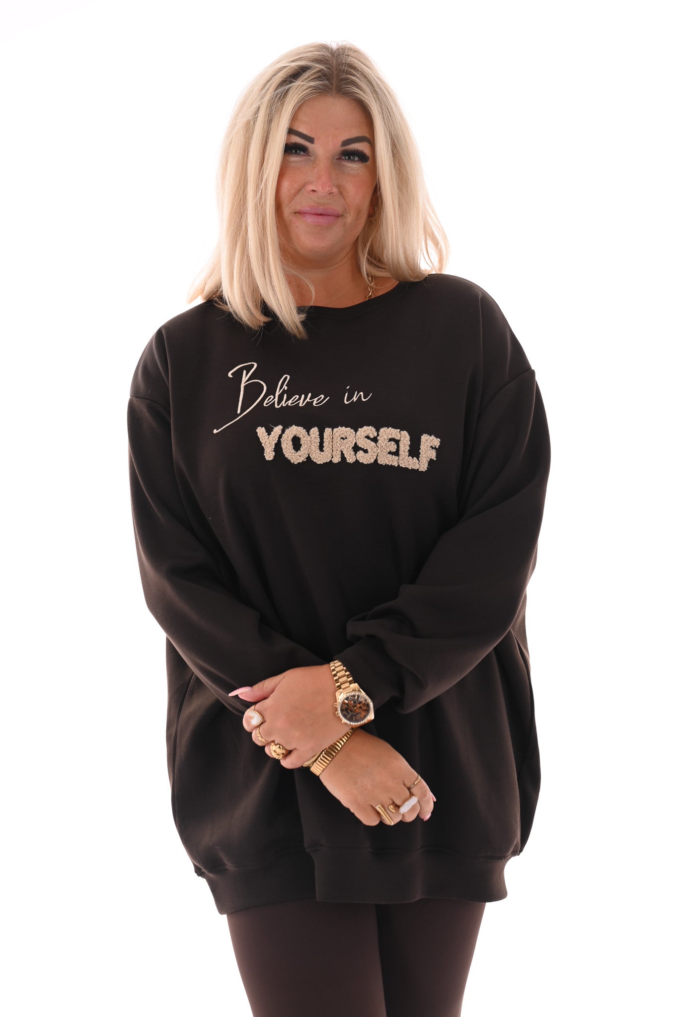 Sweater Believe in Yourself donkerbruin