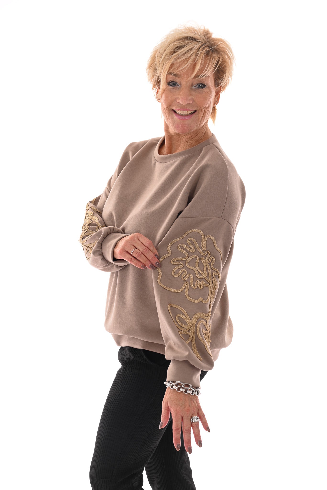 Trui met goude borduursel taupe