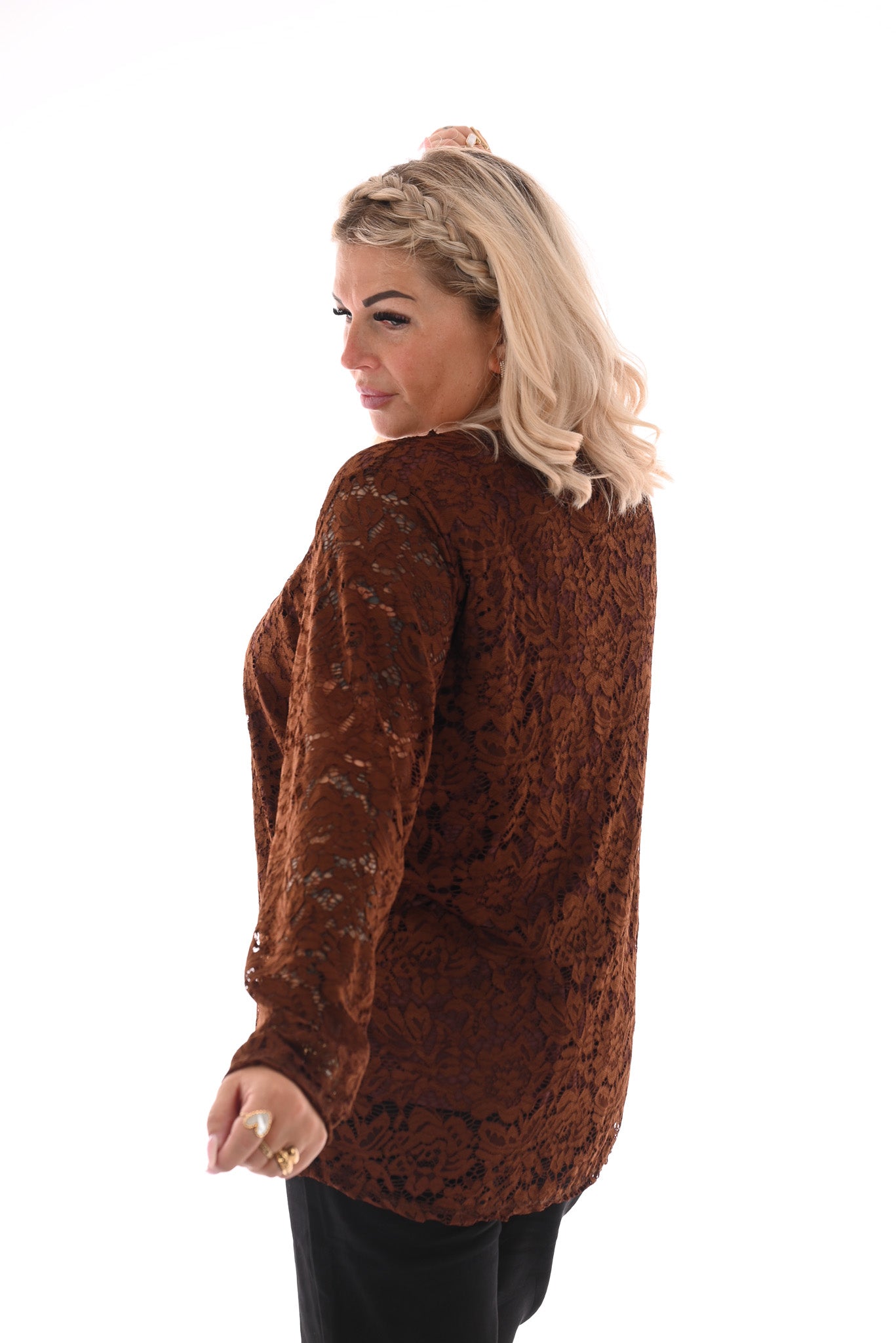Top met kant ronde hals bruin