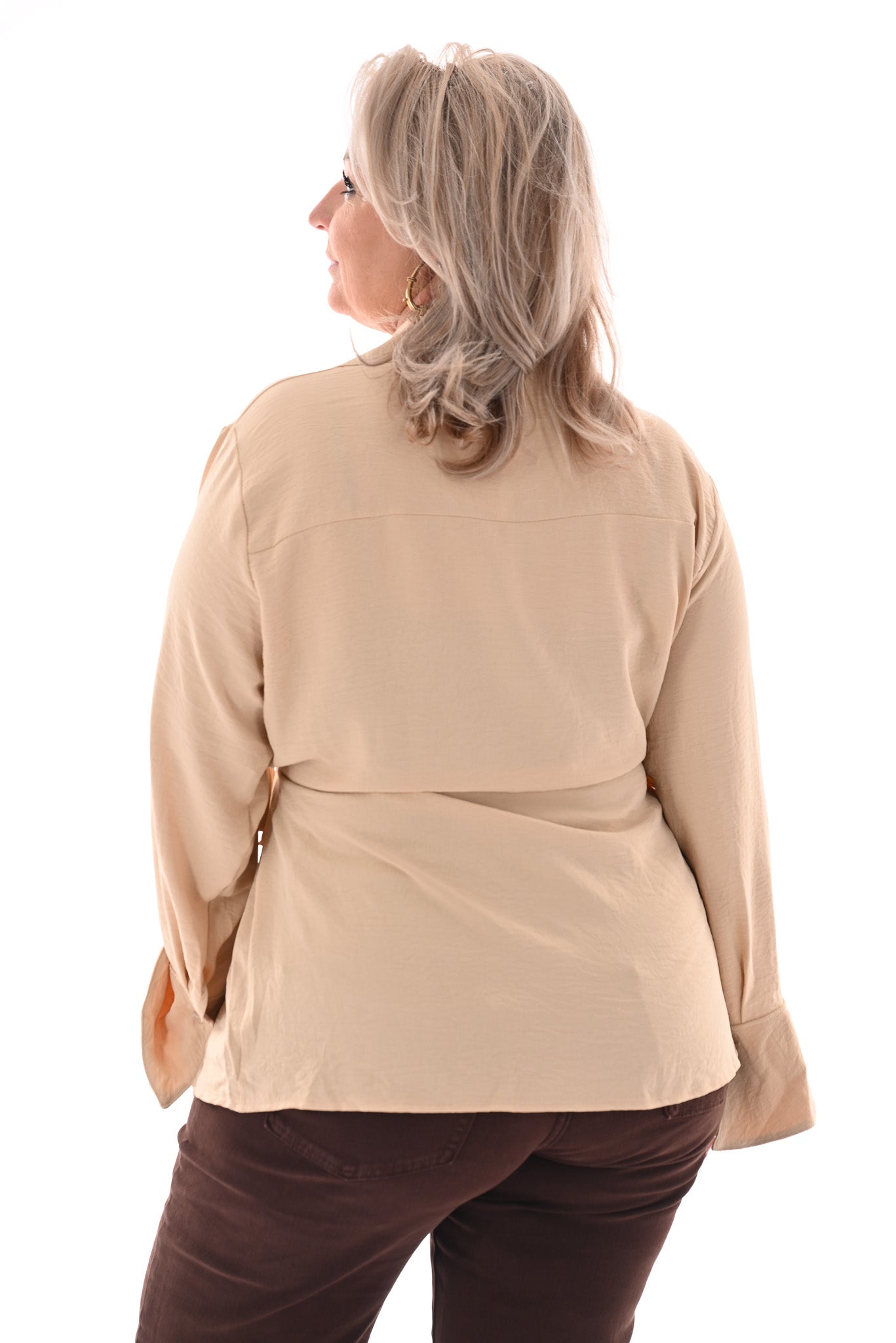 Top overslag trompetmouwen uni beige