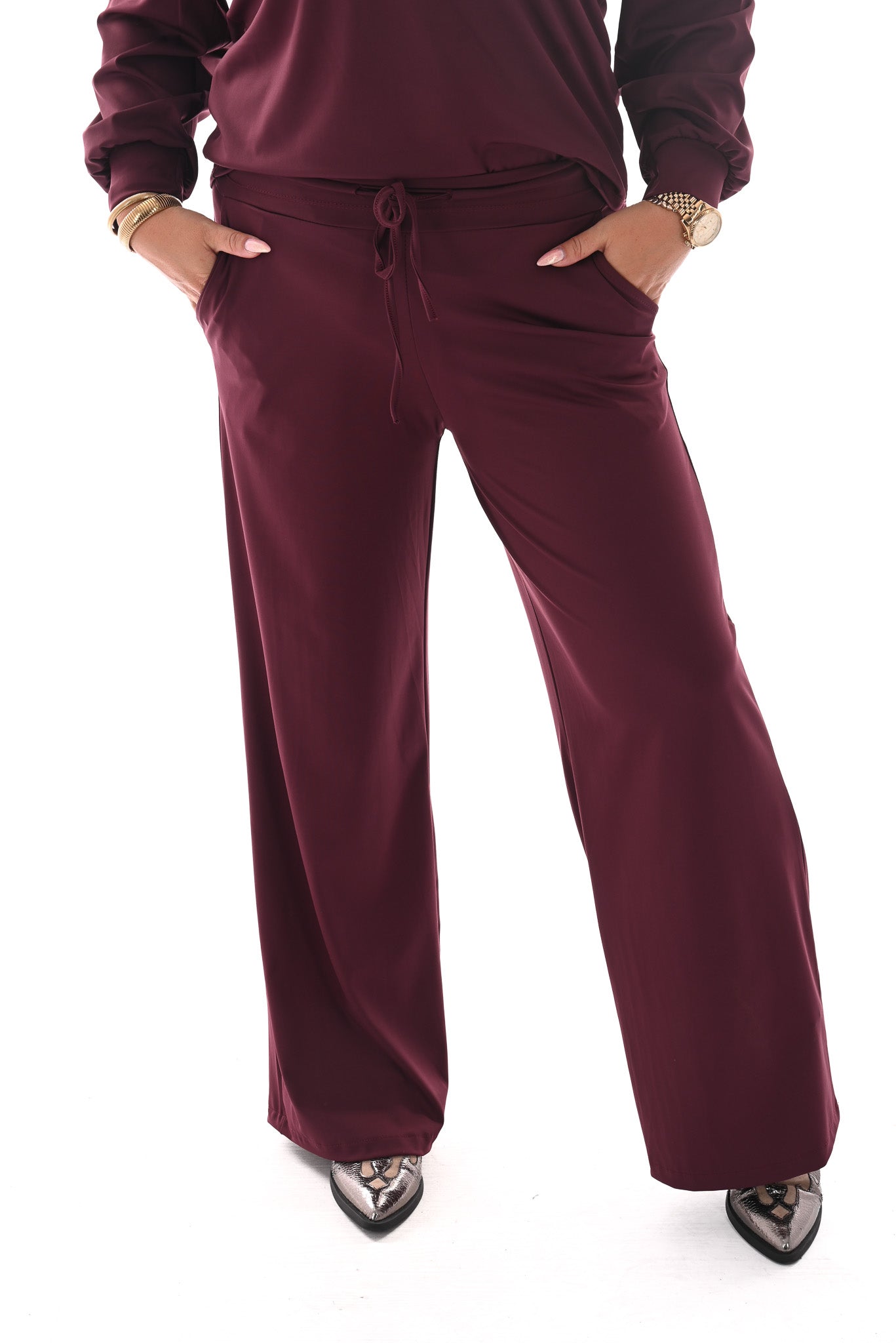 Tweedelig travel pak top v-hals met kraag aubergine