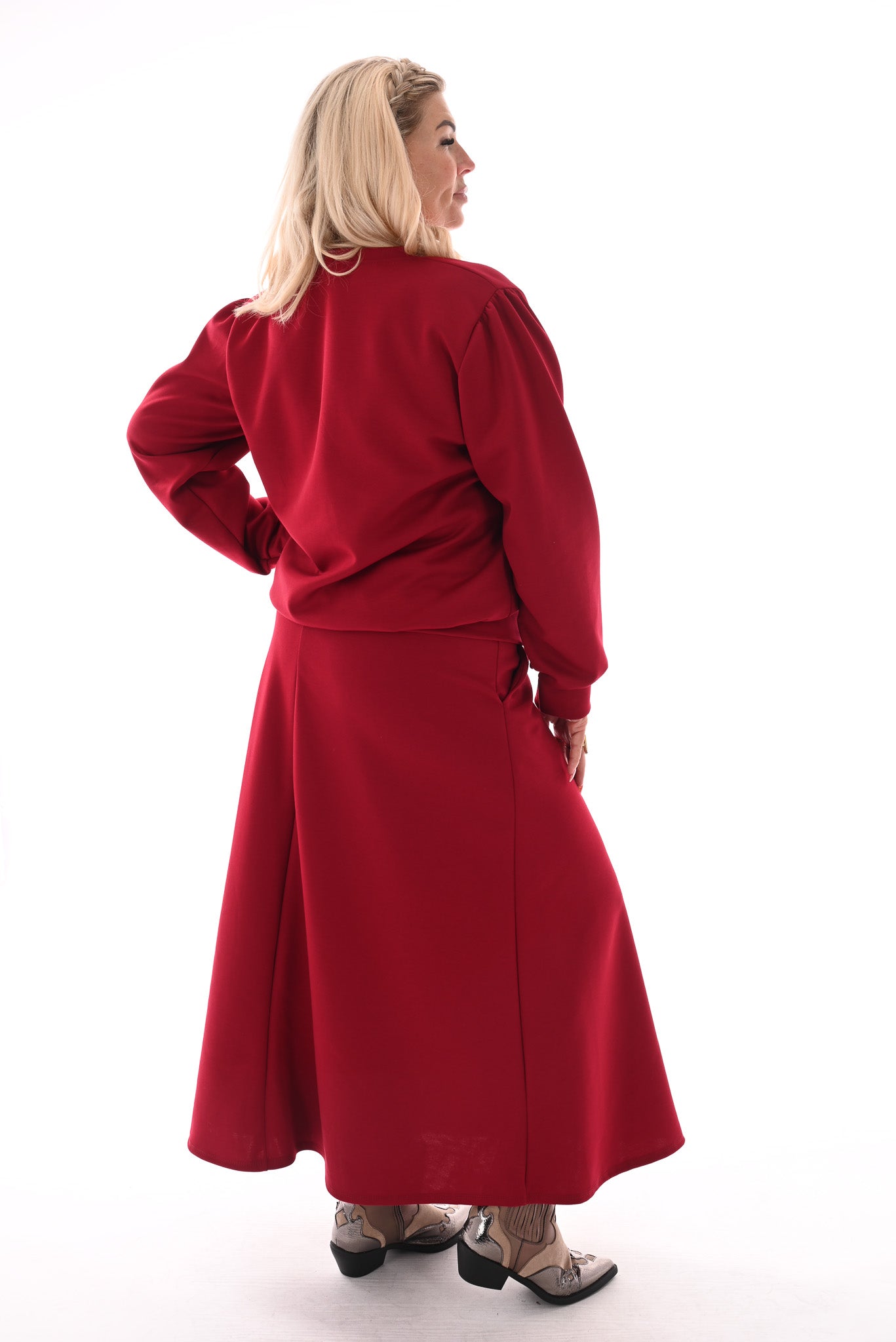 Tweedelig set sweater en rok bordeaux