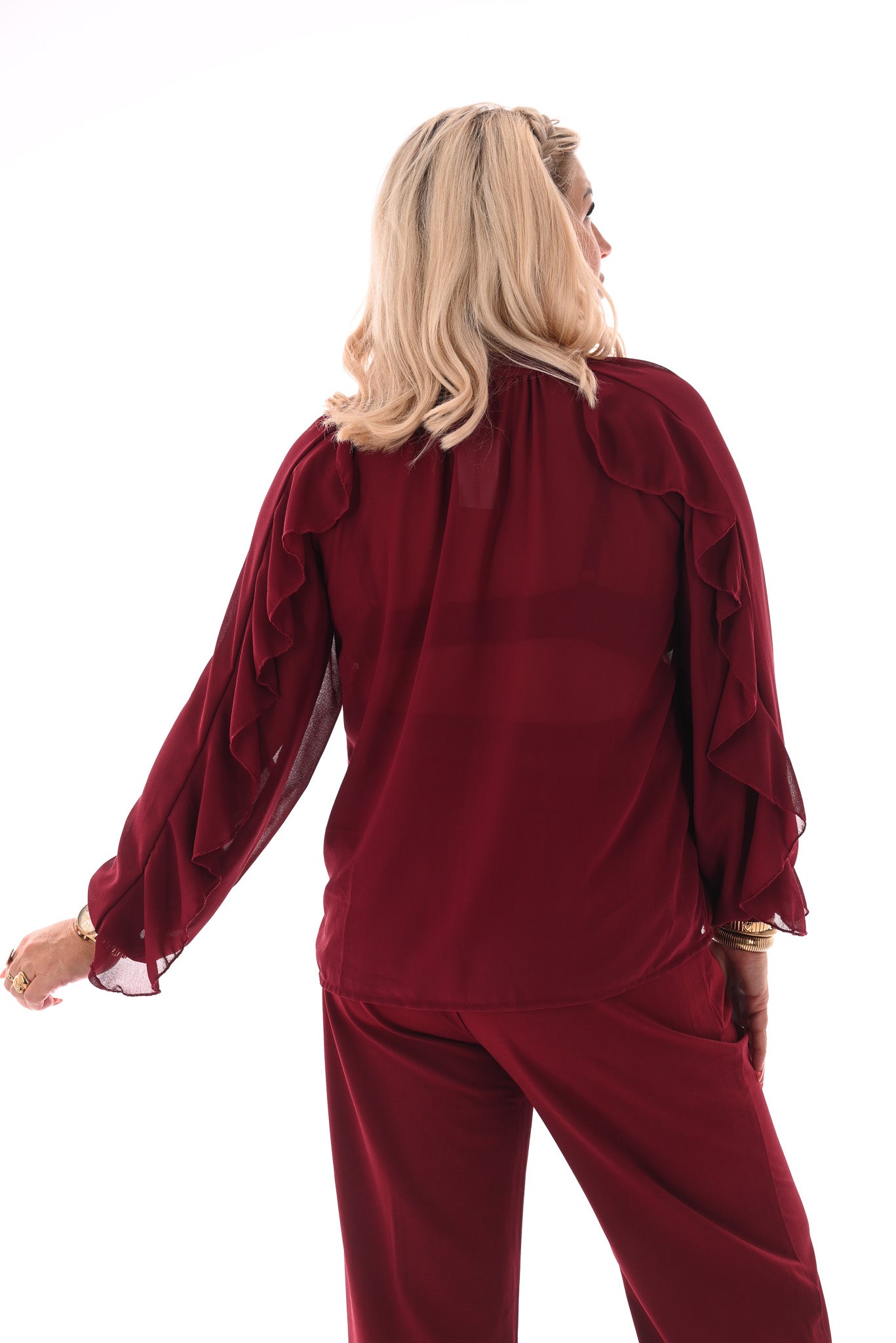 Doorknoop blouse ruffels uni bordeaux