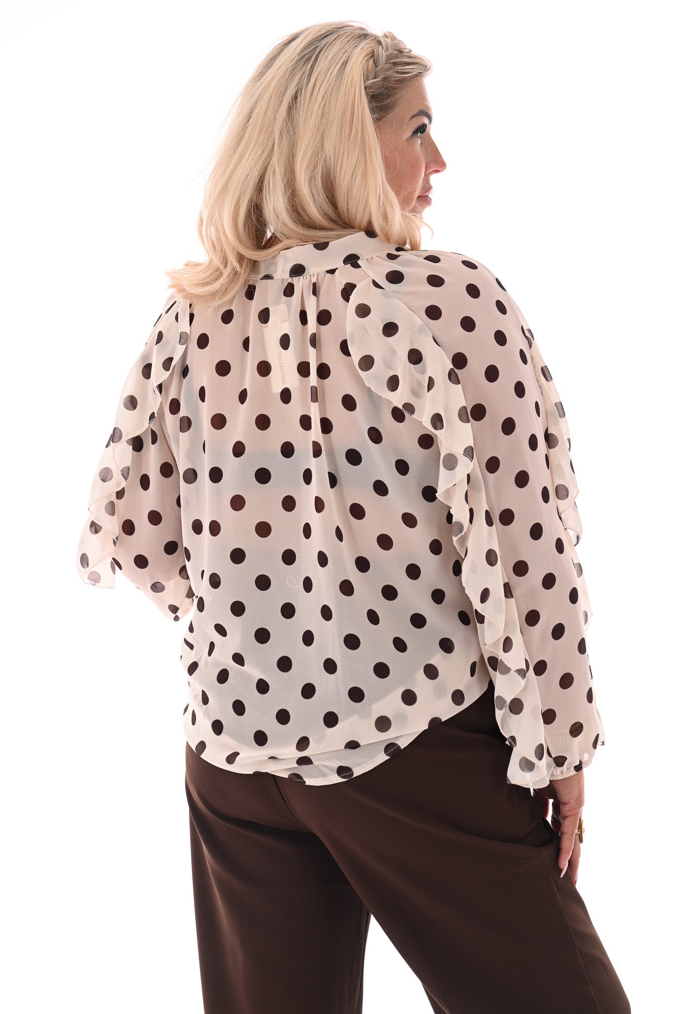 Doorknoop blouse ruffels dots roomwit