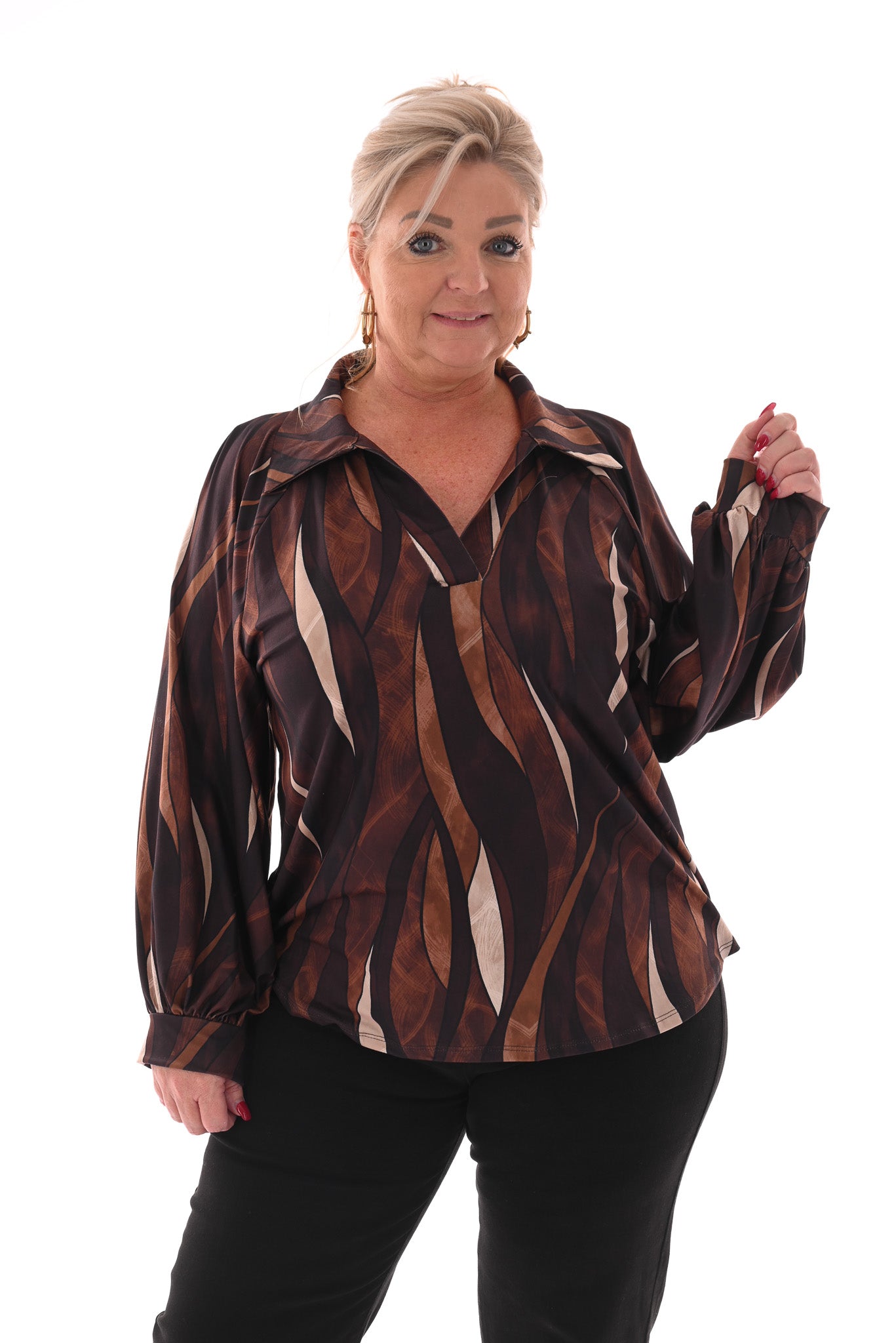 Top v-hals met kraag abstracte blad print zwart