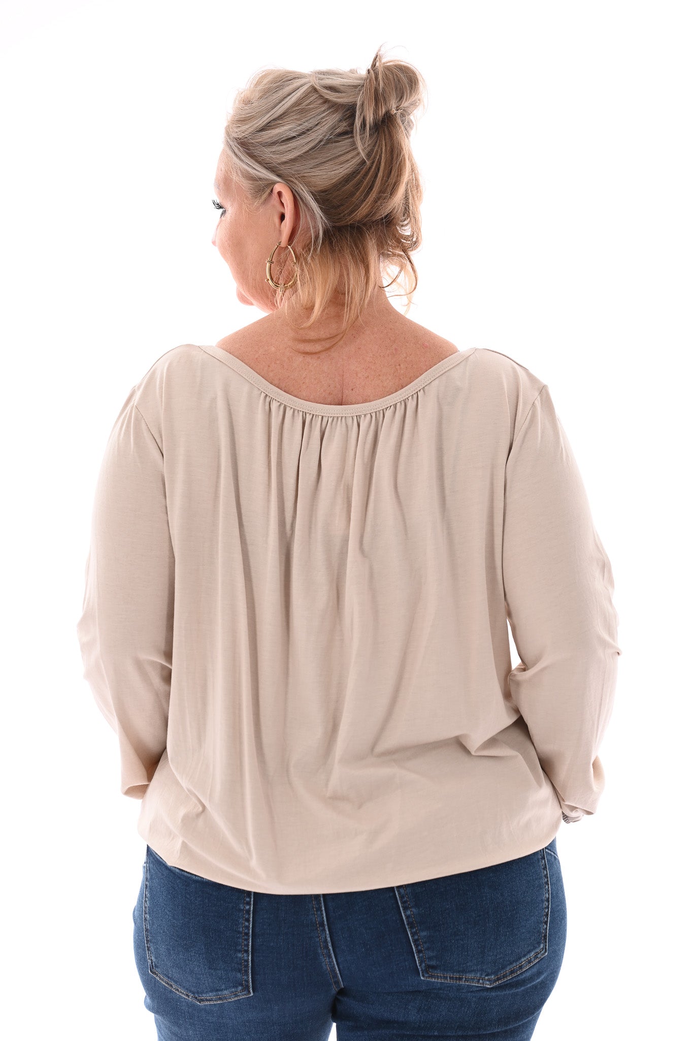 Basic top ronde hals beige