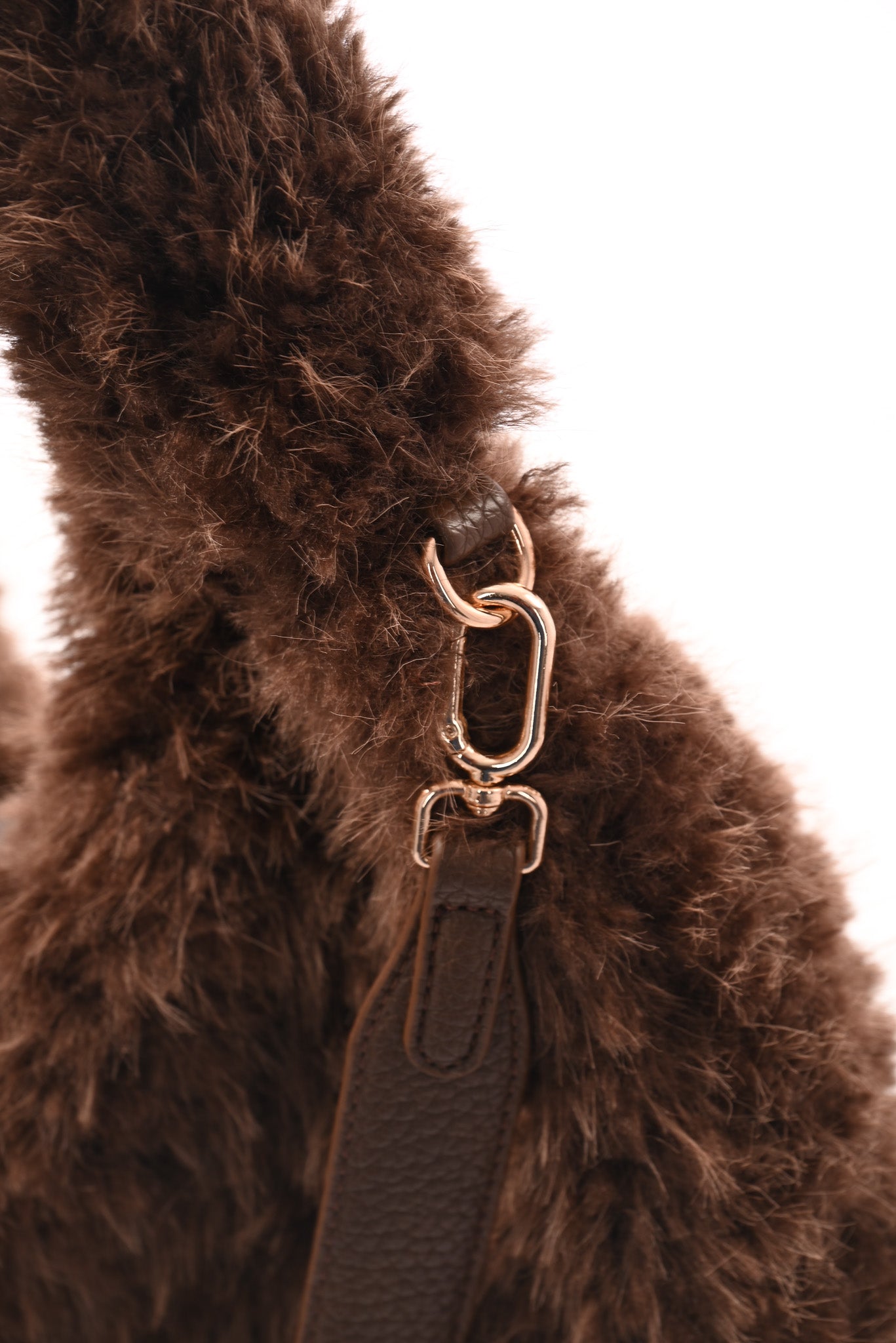 Furry schoudertas bruin