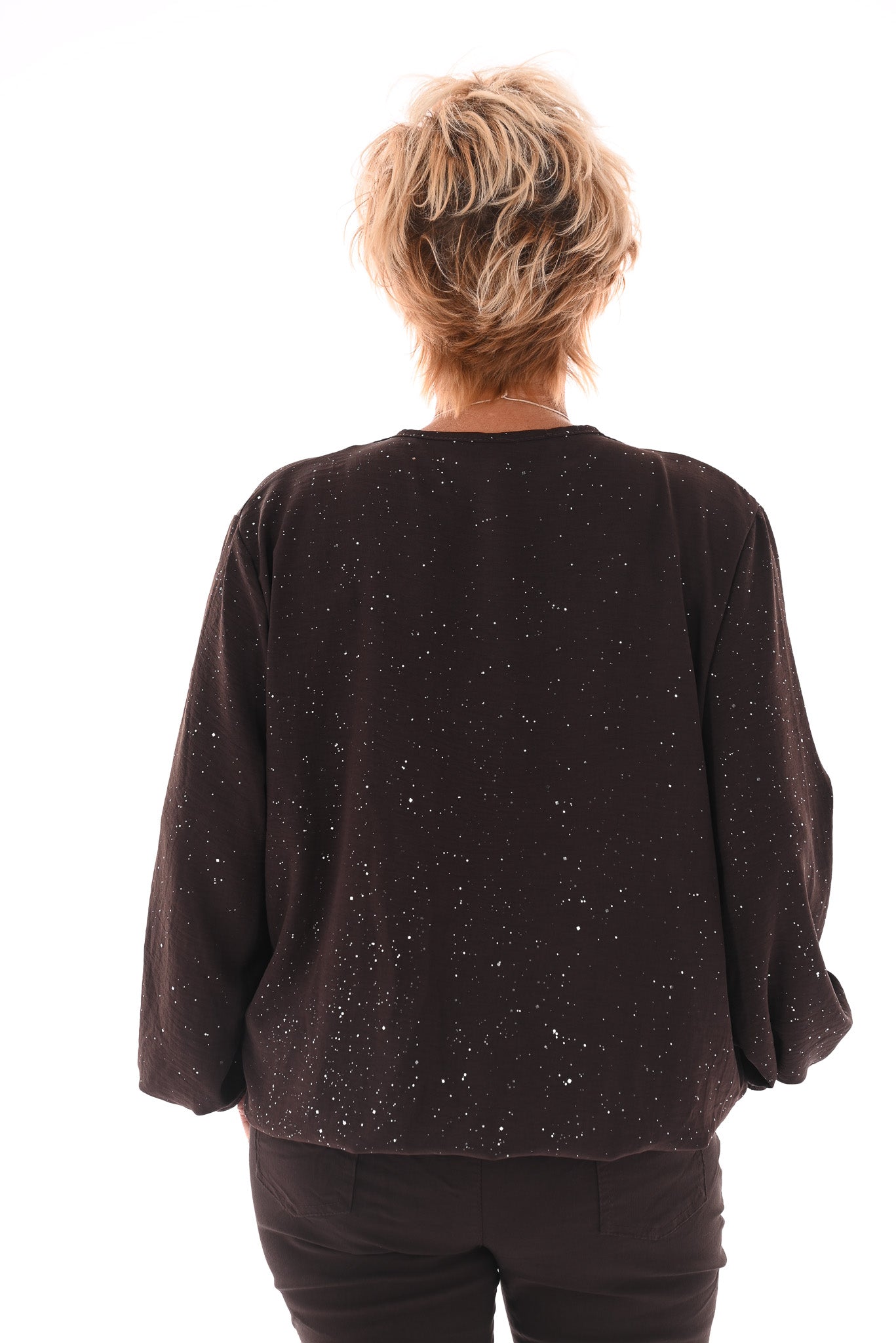 Top v-hals glitter trompetmouwen met ketting donkerbruin