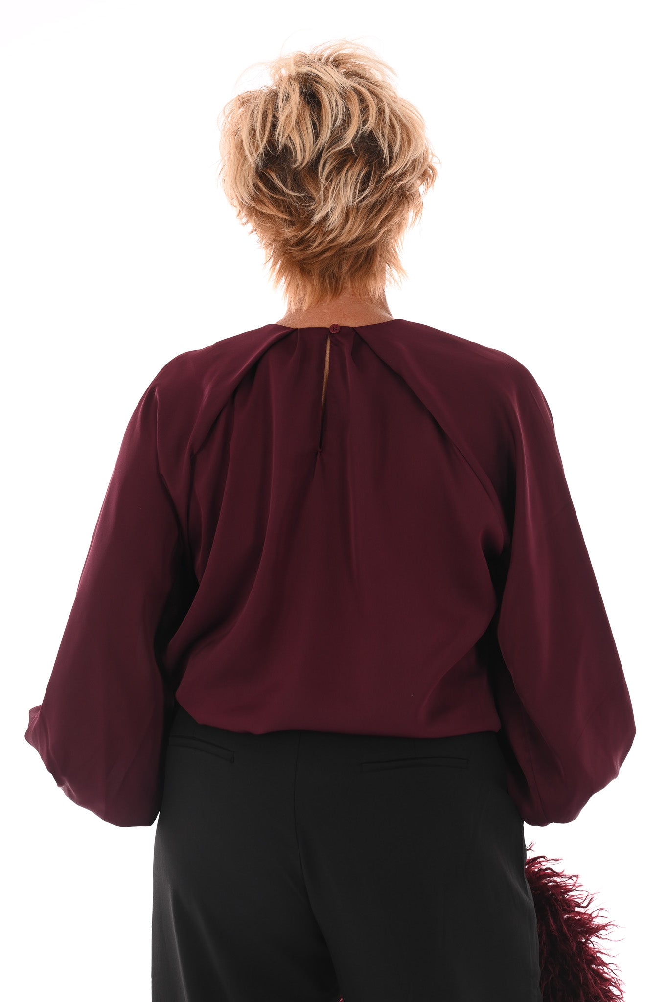 Silky blouse met pofmouwen aubergine