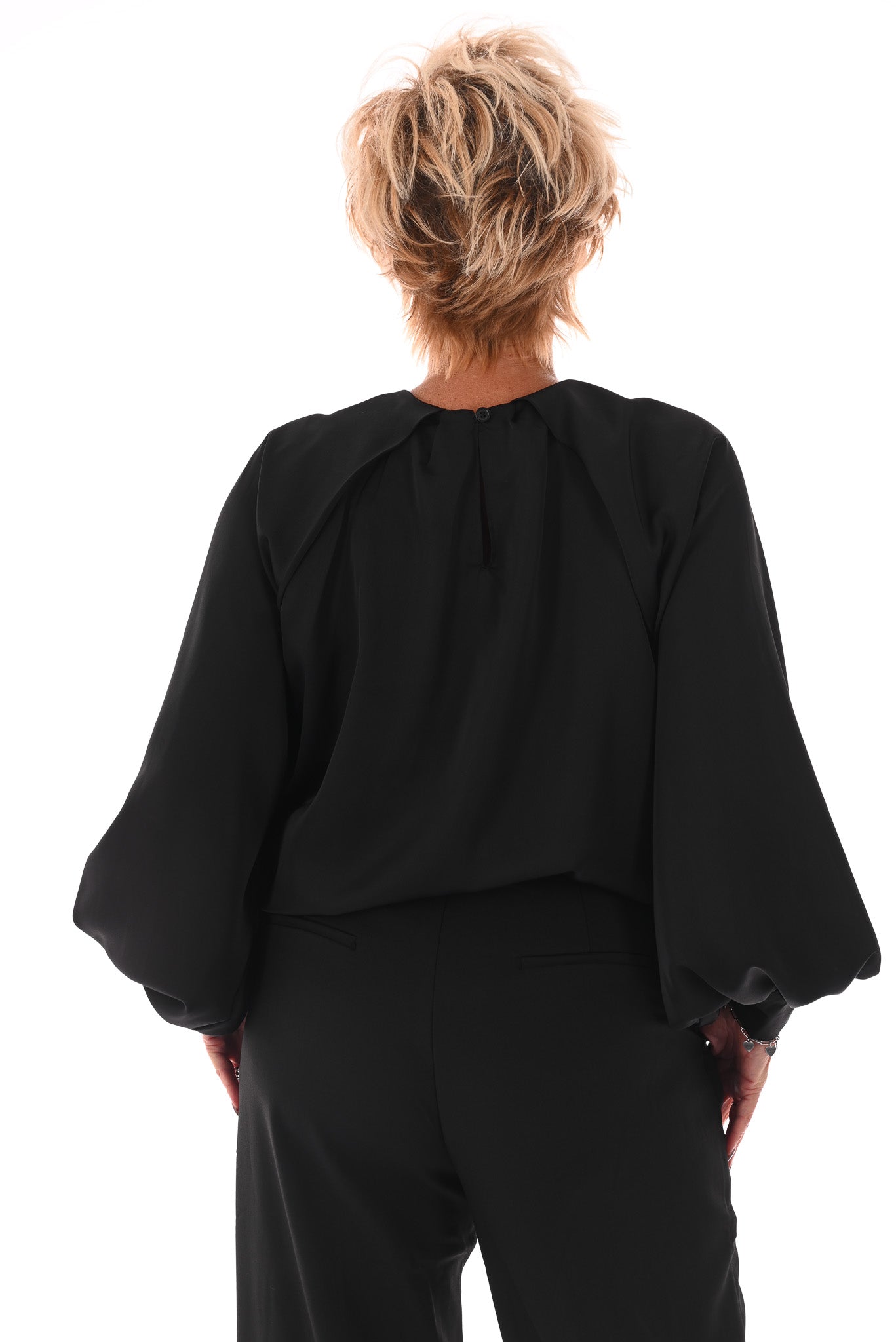 Silky blouse met pofmouwen zwart