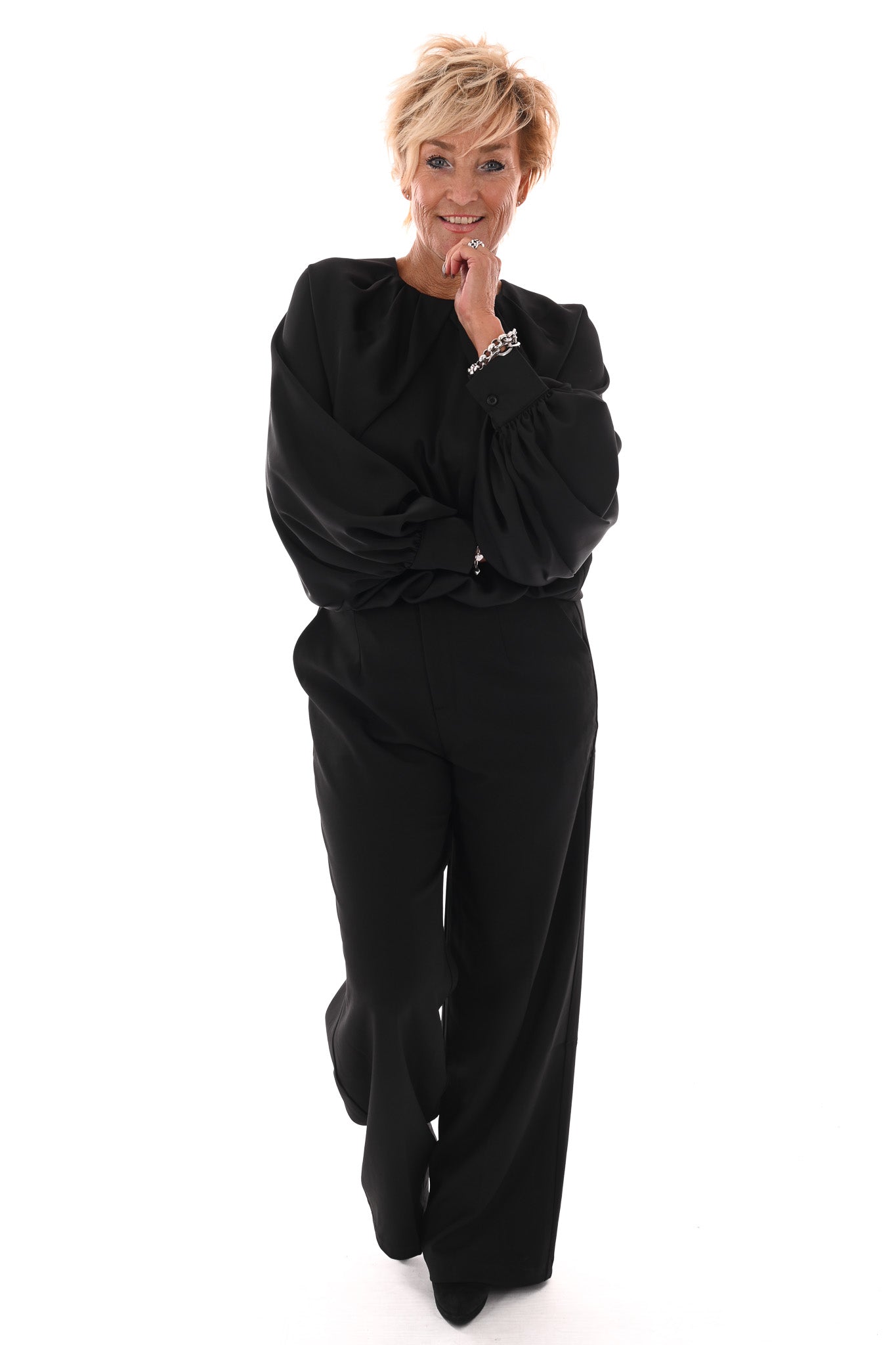 Silky blouse met pofmouwen zwart