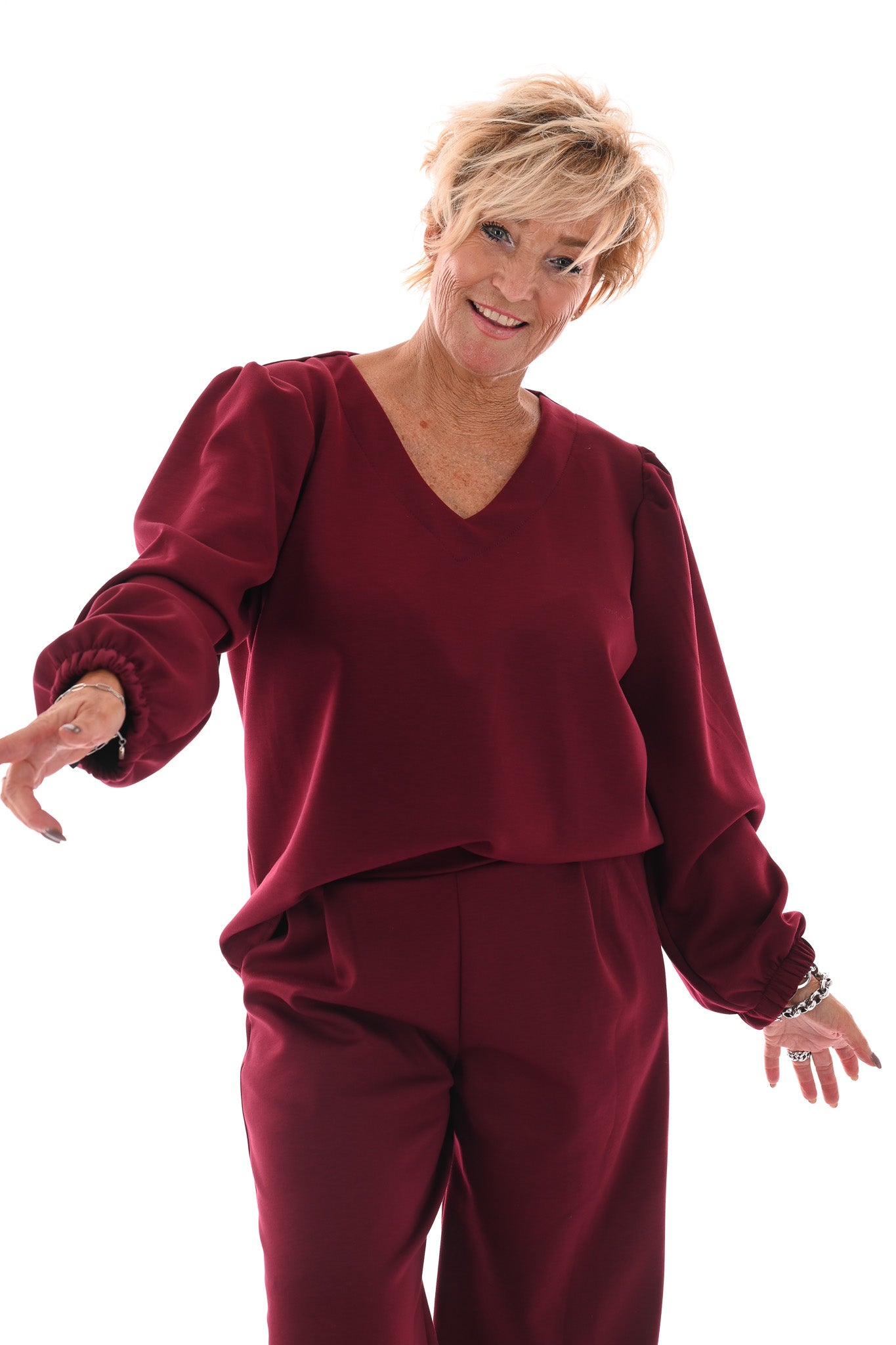 Tweedelig  pak  v-hals deluxe bordeaux