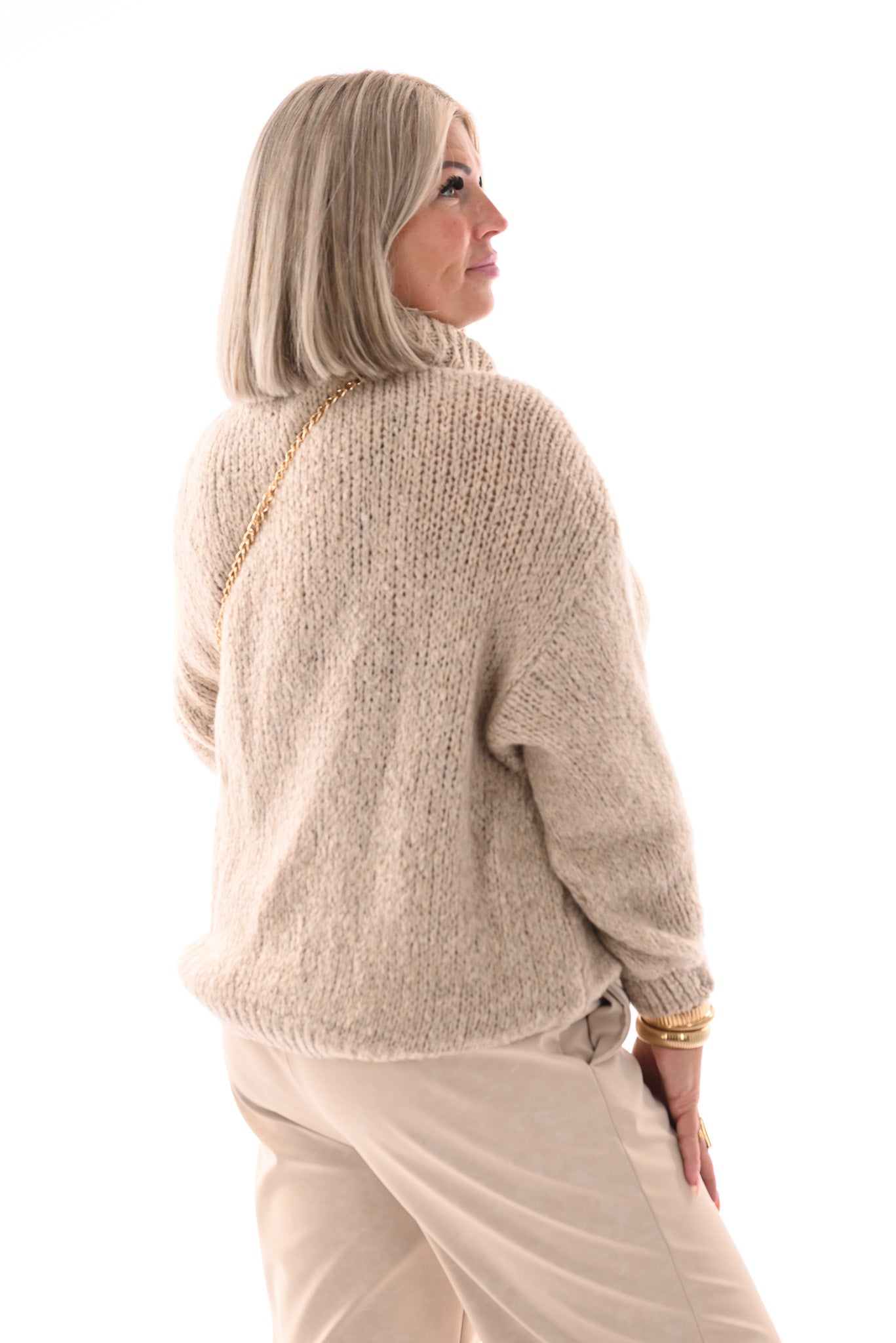 Grof gebreide trui met col beige