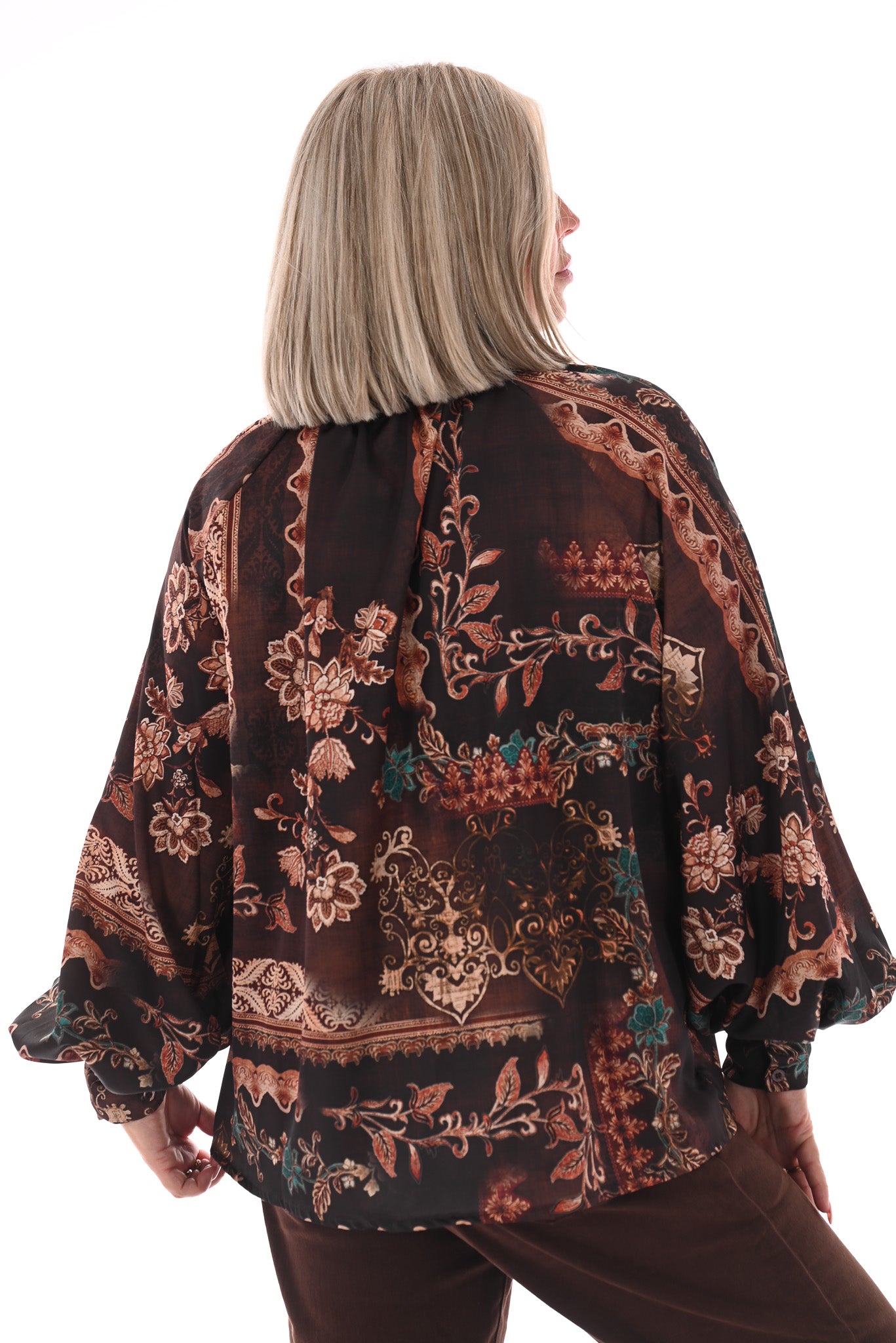 Silky blouse met strik paisley donkerbruin