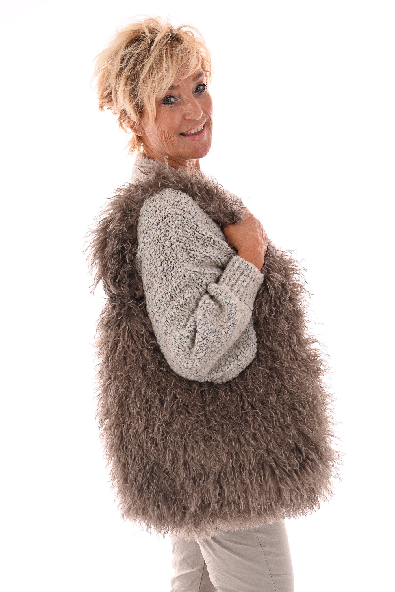 Boucle vest grote knopen beige