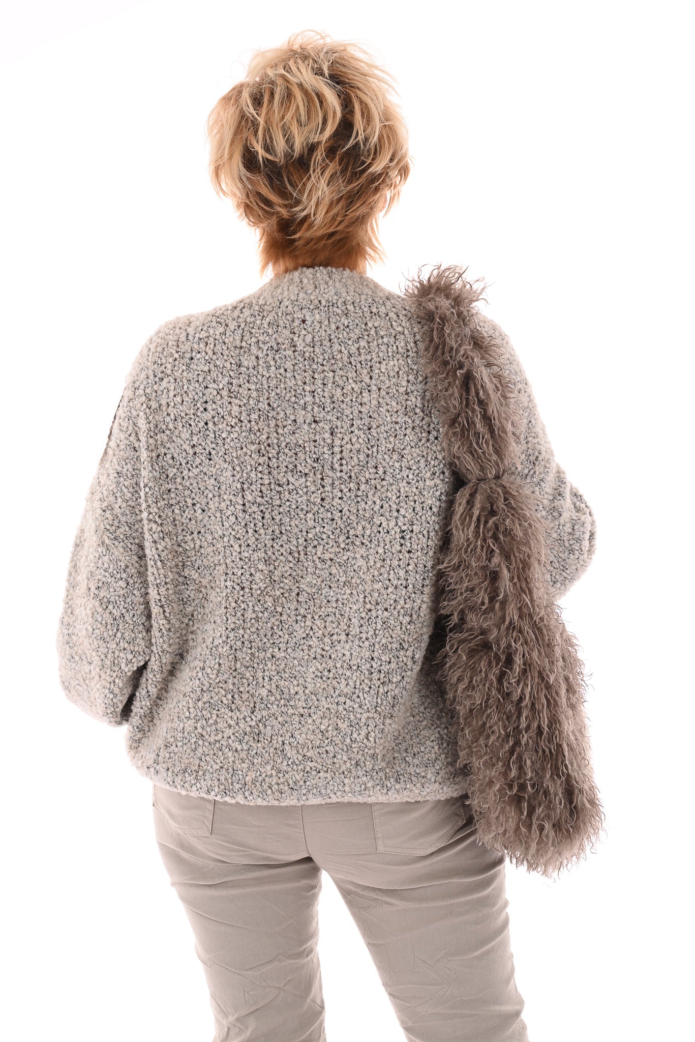 Boucle vest grote knopen beige