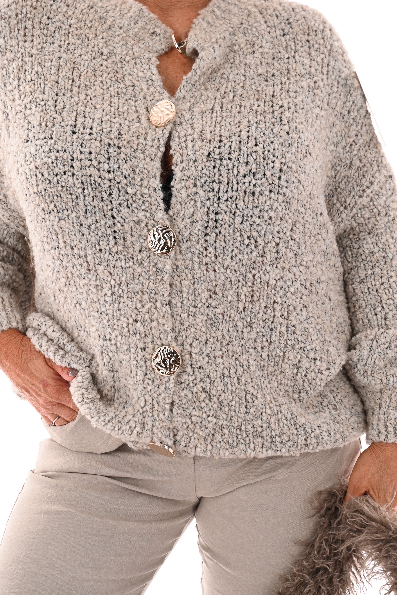Boucle vest grote knopen beige