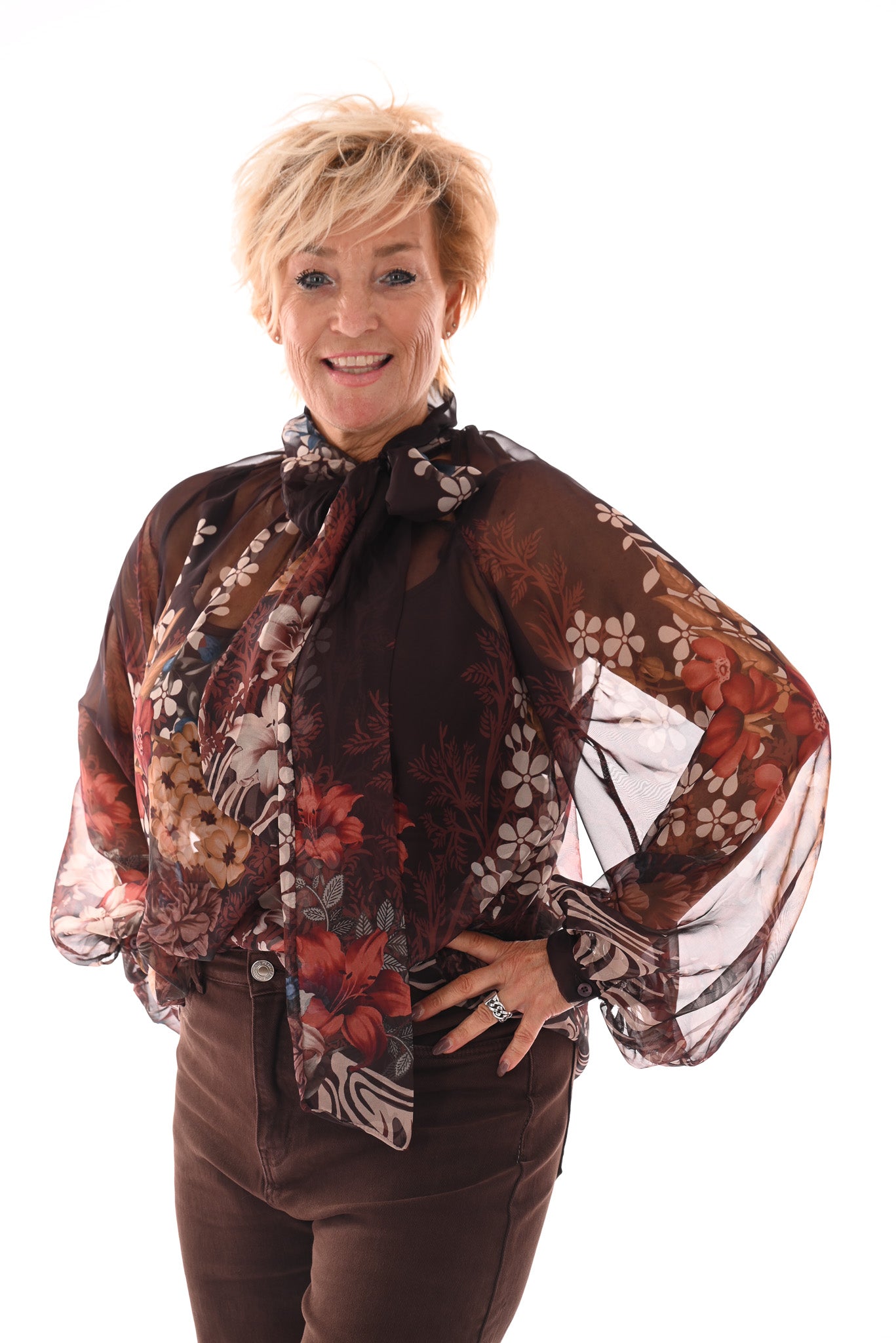 Blouse met strik bloemen donkerbruin