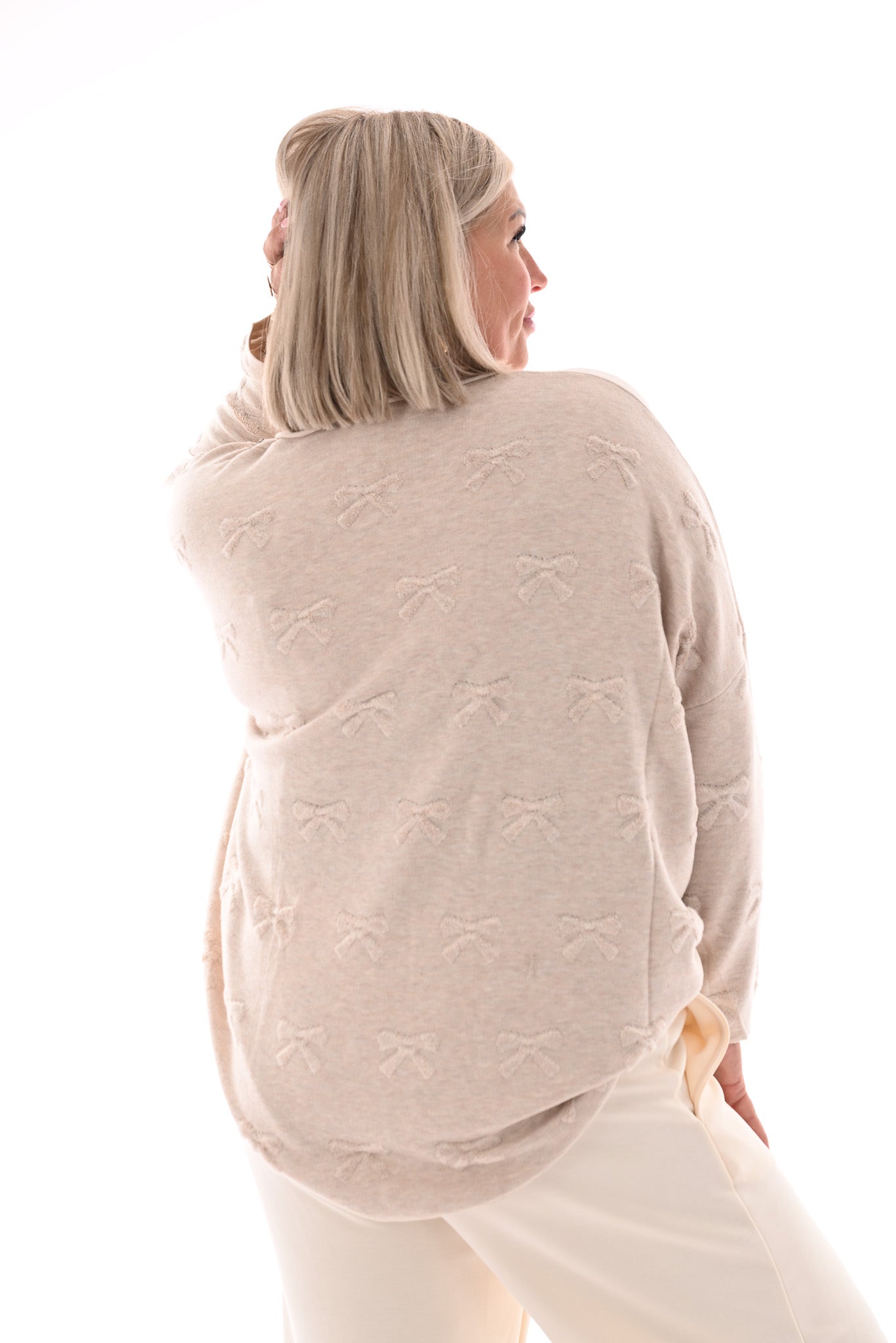 Trui strikjes beige