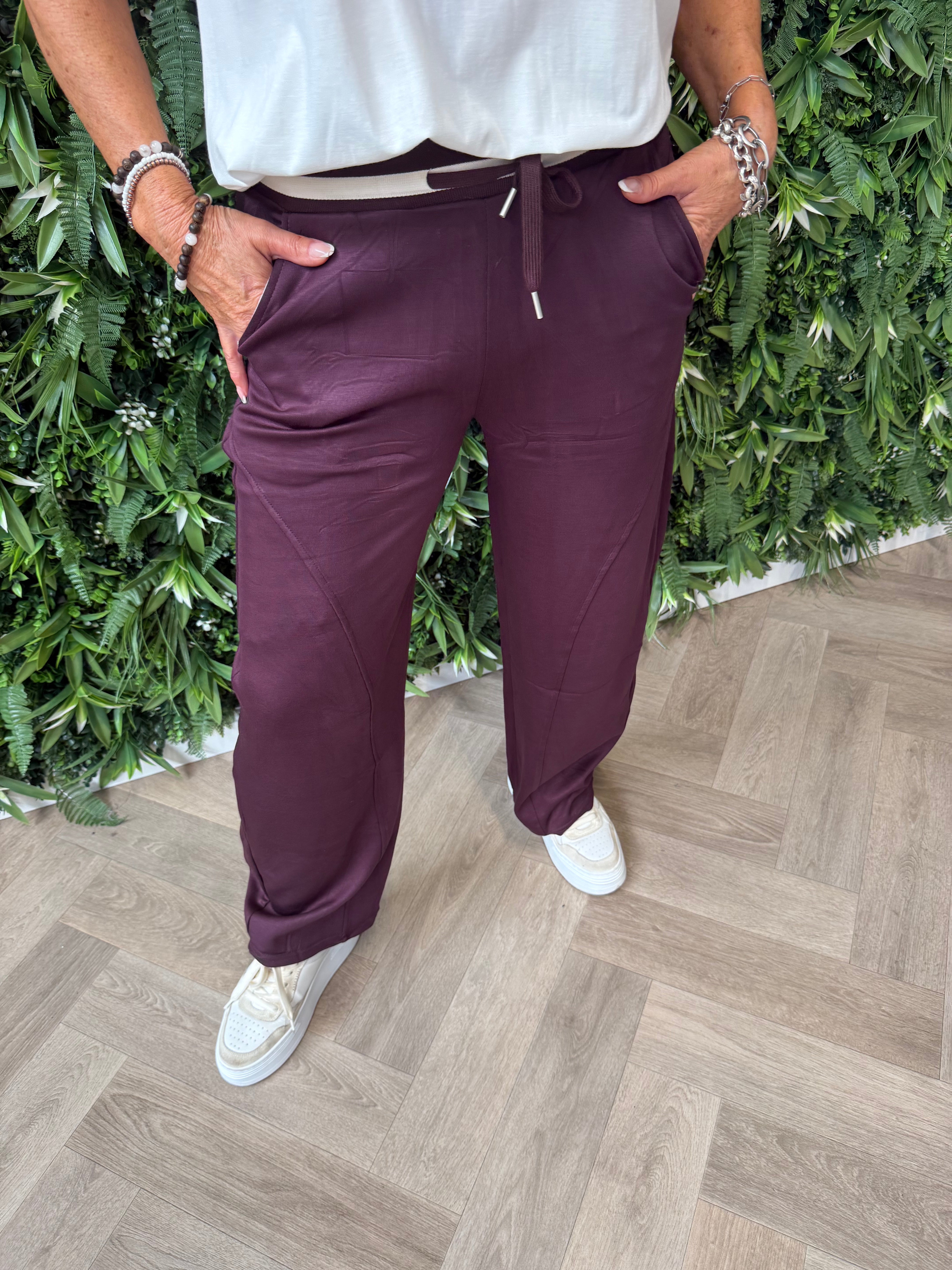 Broek wide leg met tailleband aubergine