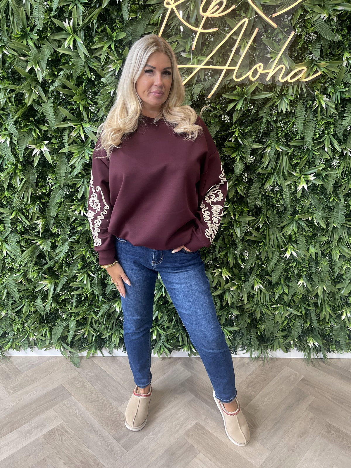 Sweater ronde hals met mouw detail bordeaux