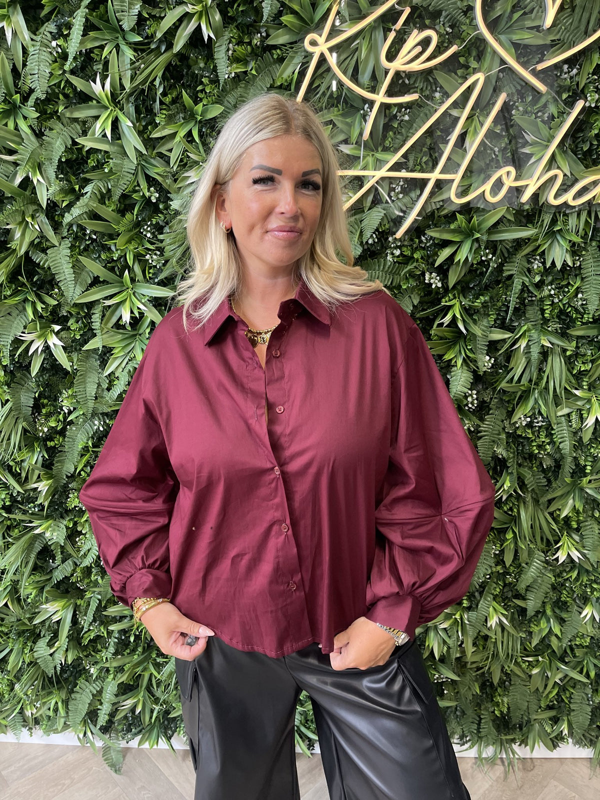 Blouse met wijde ballon mouwen uni bordeaux