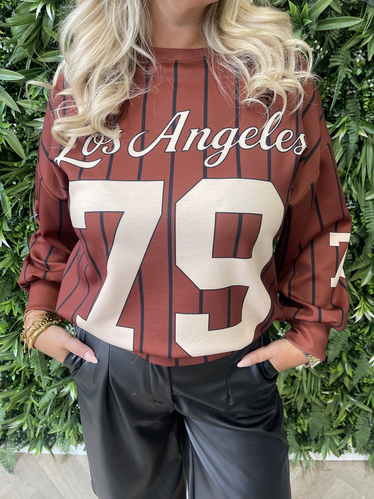 Sweater fijne streepjes LA 79 roestbruin
