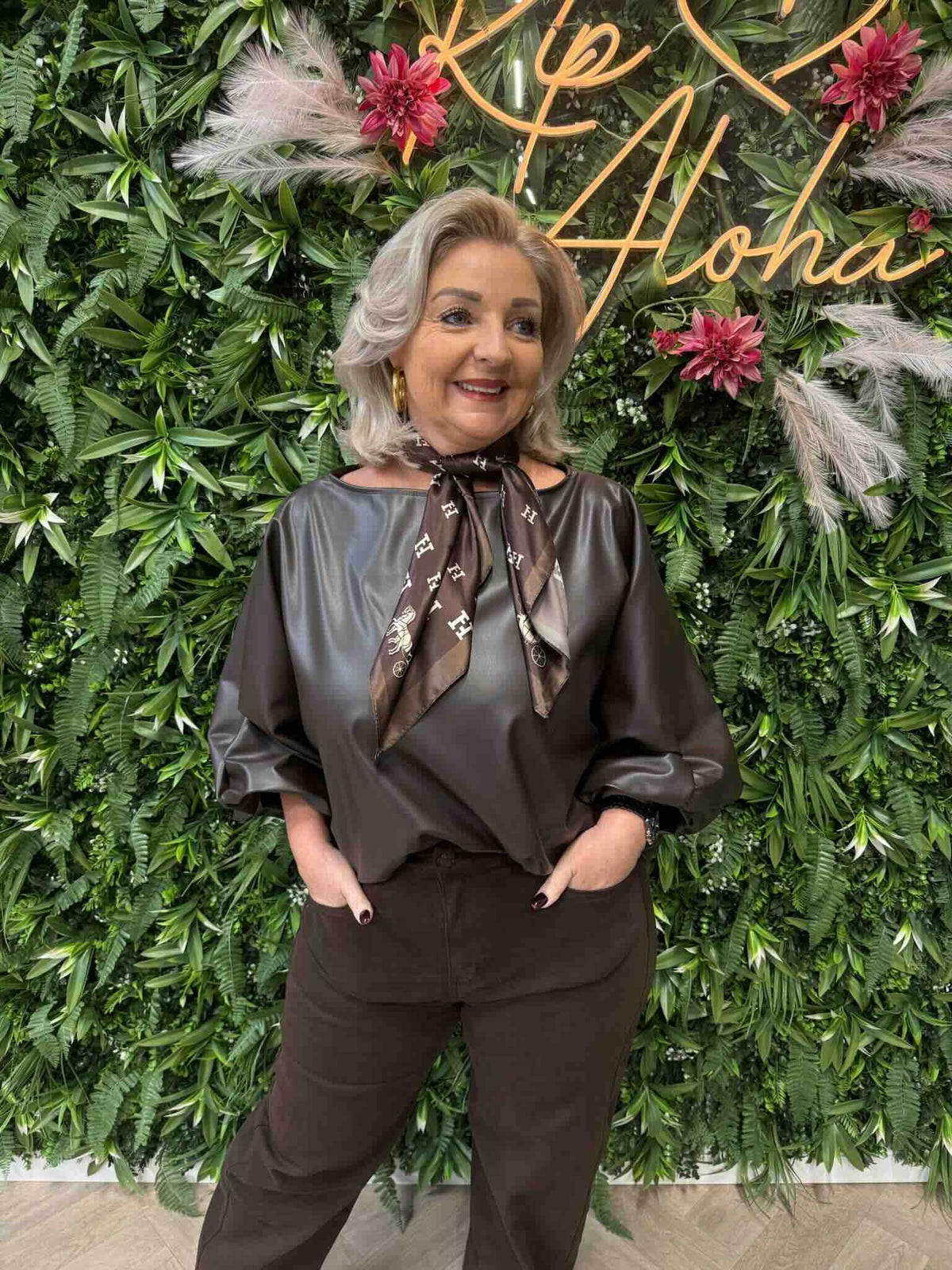 Leatherlook vleermuis top donkerbruin