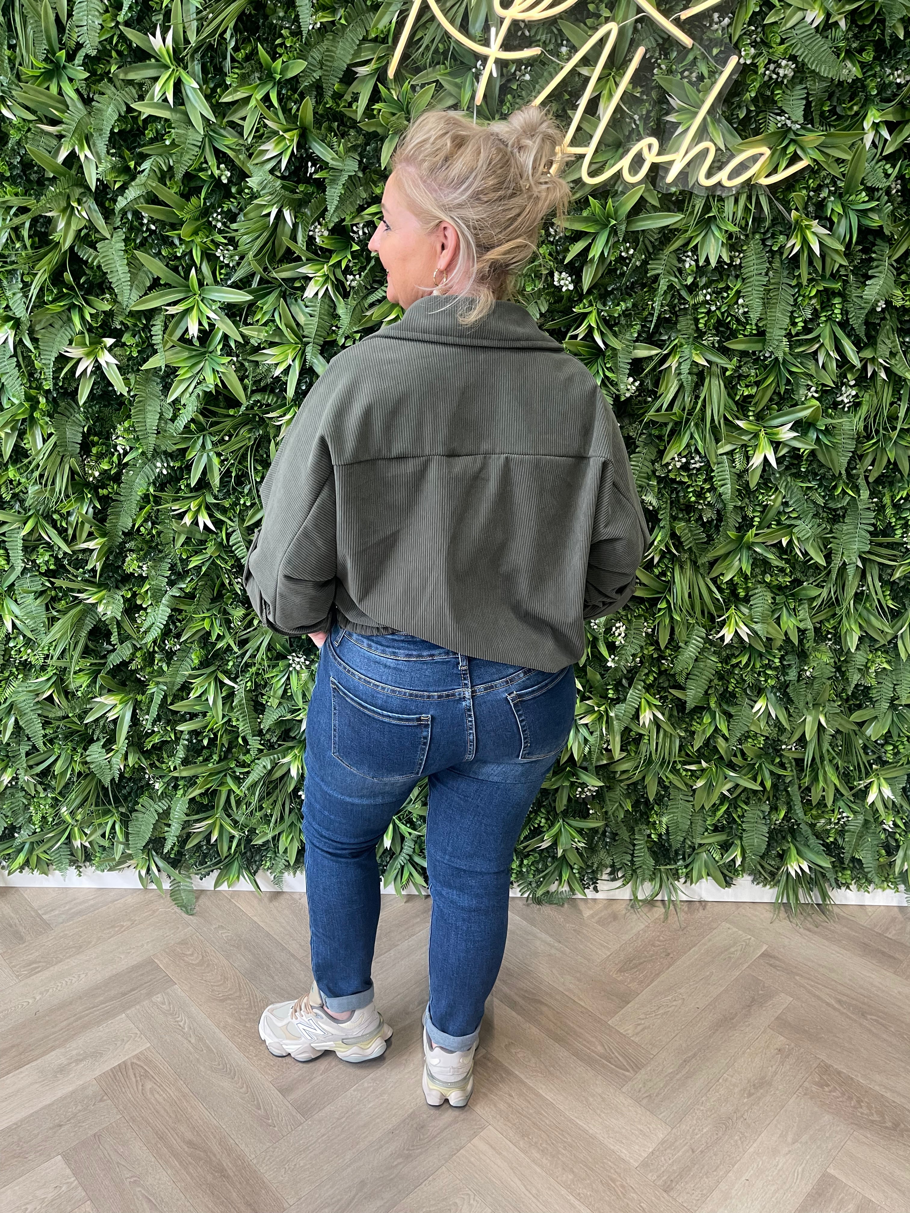 Corduroy blouse met zakken legergroen