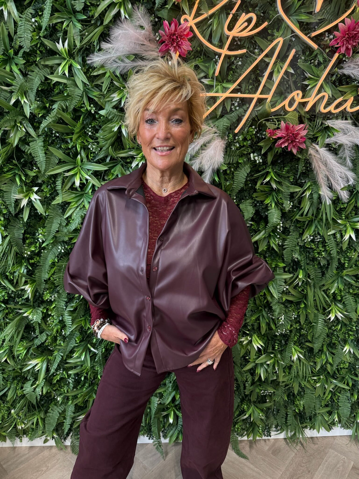 Leatherlook blouse pofmouwen aubergine