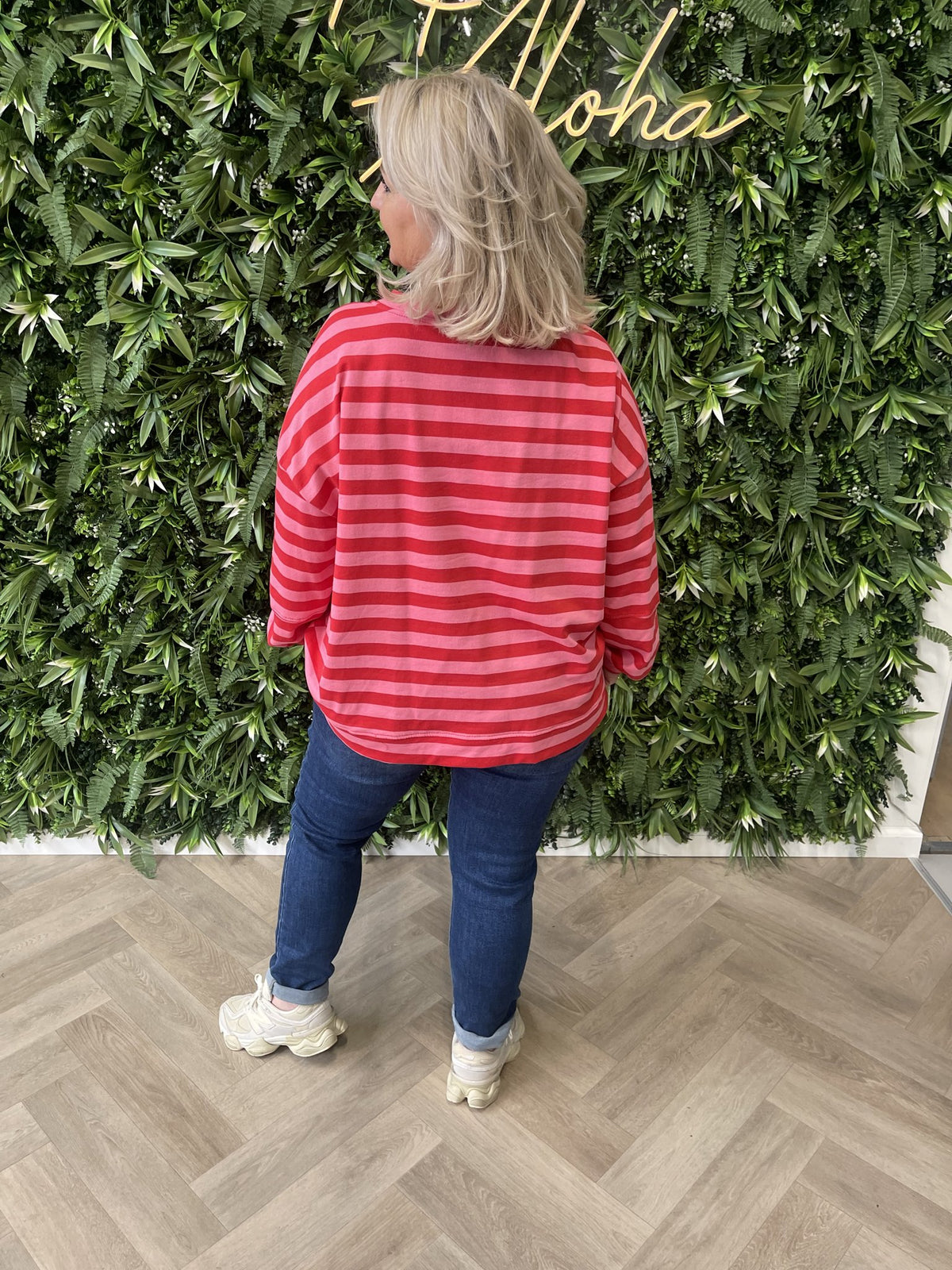 Sweater strepen more amore applicatie rood/roze