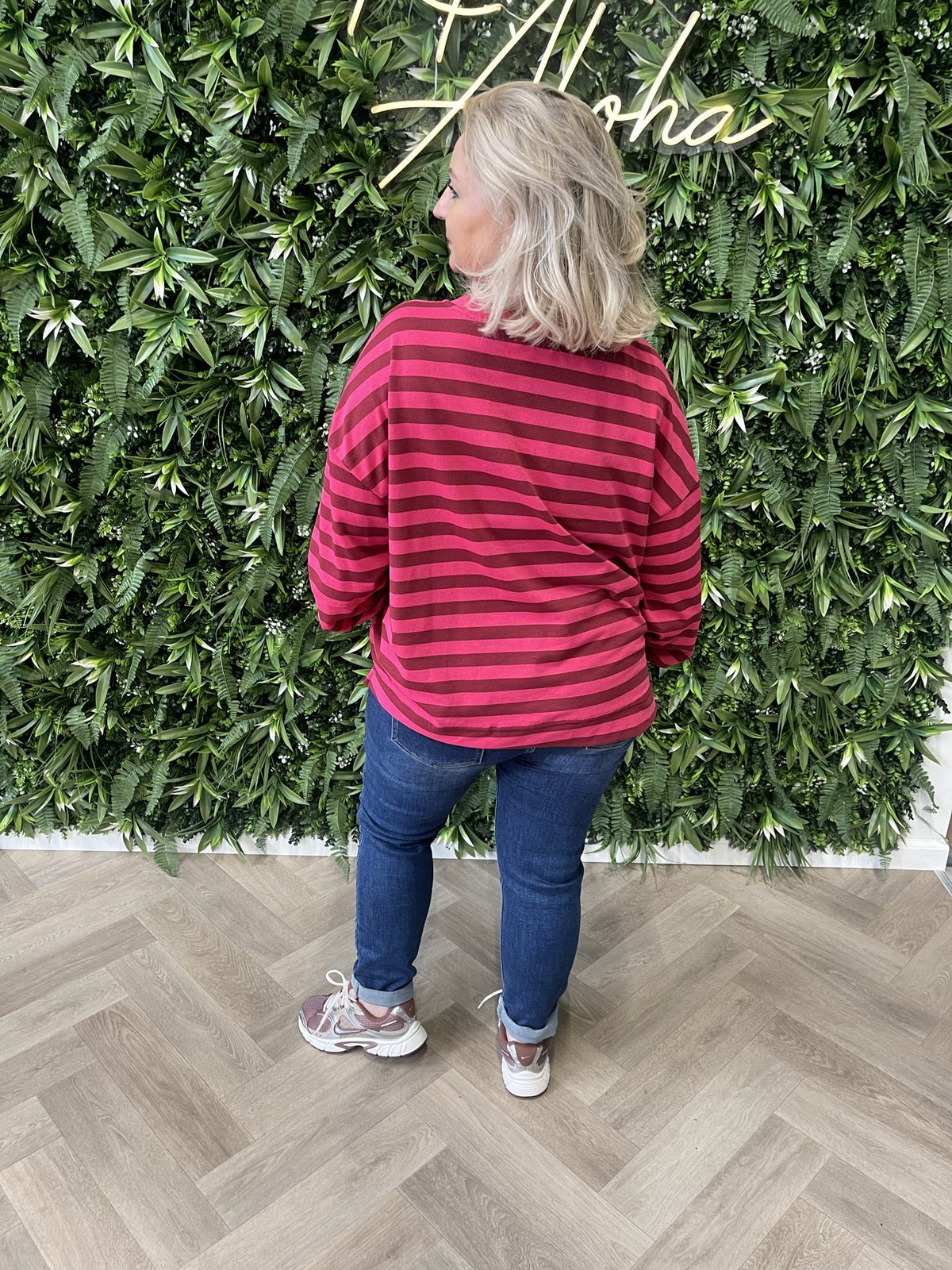 Sweater strepen more amore applicatie fuchsia/bordeaux
