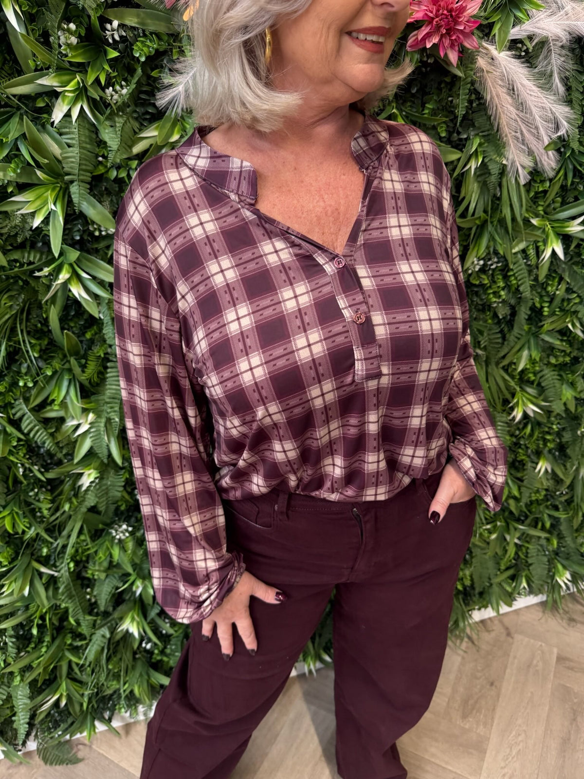Top v-hals ruiten bordeaux