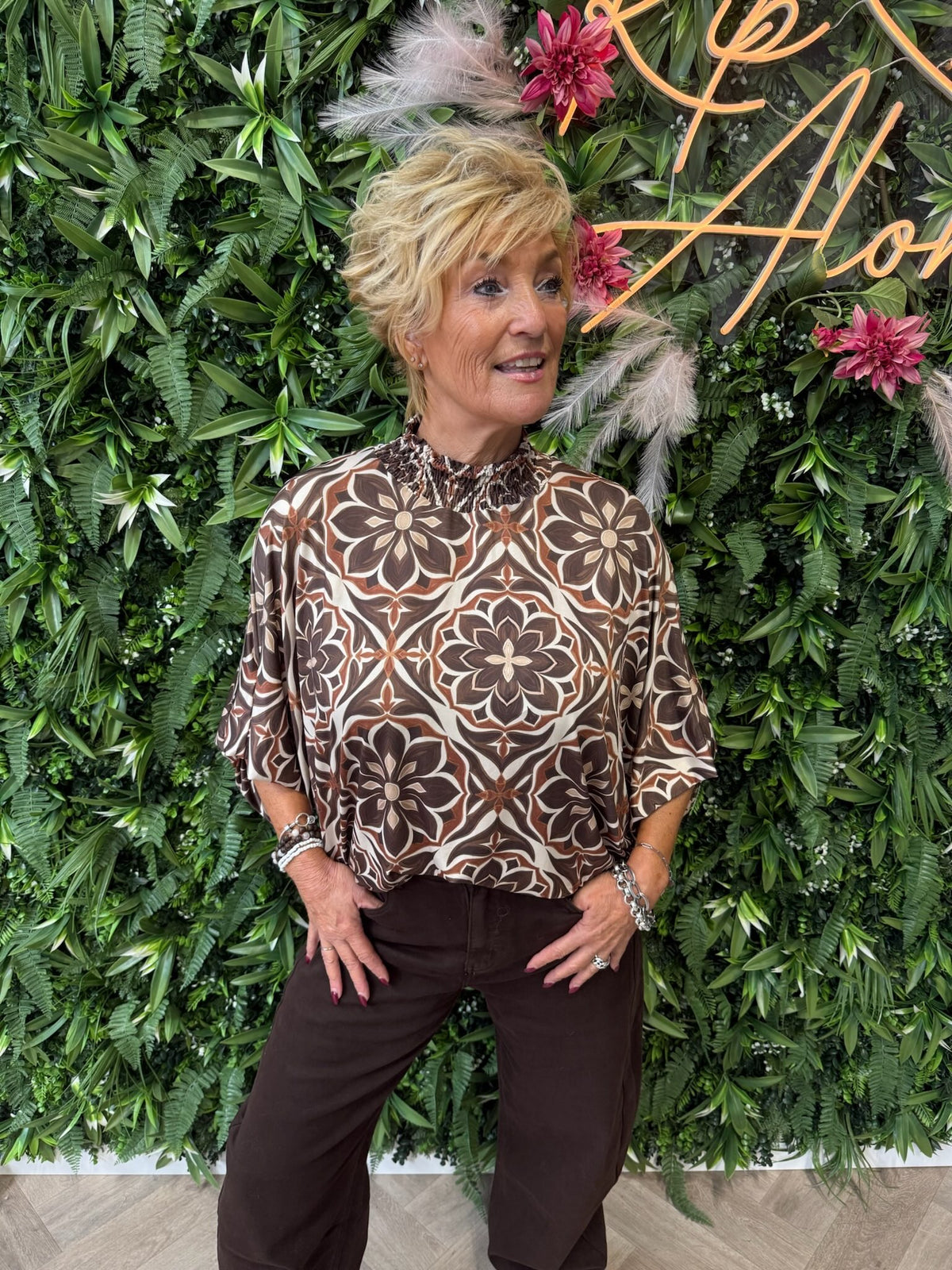 Top smock kraag bloemen bruin