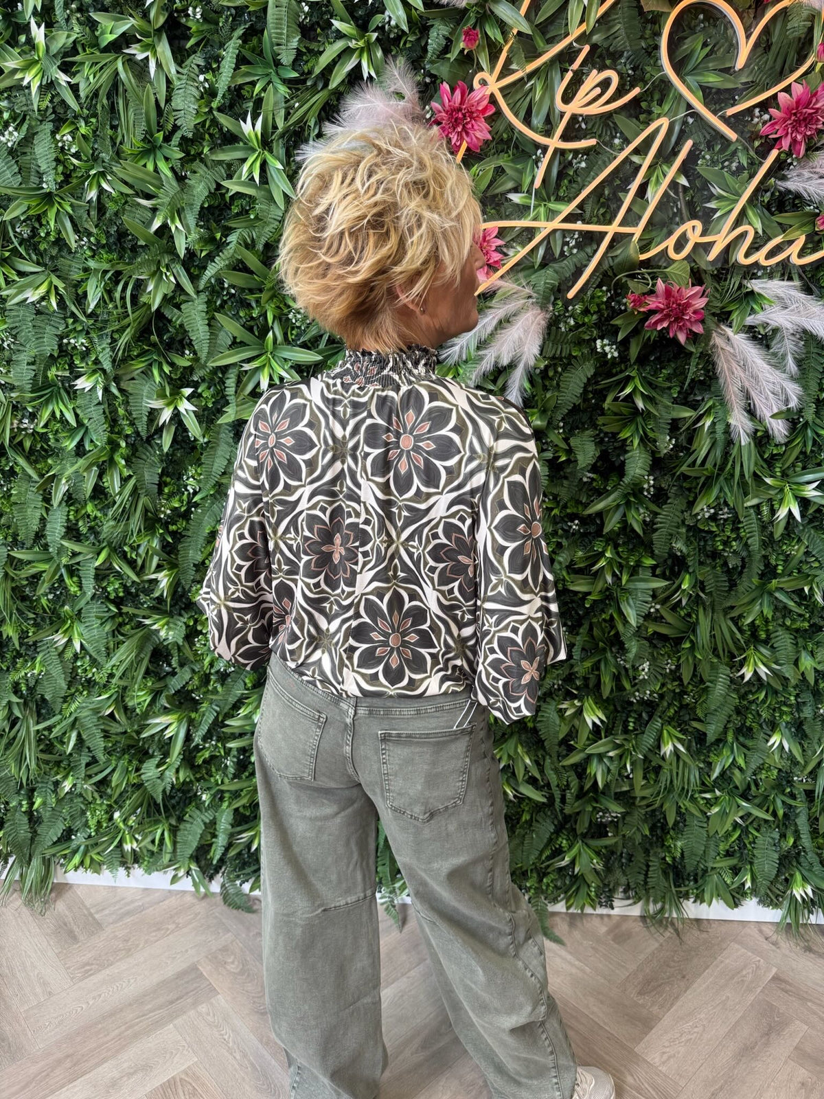 Top smock kraag bloemen legergroen