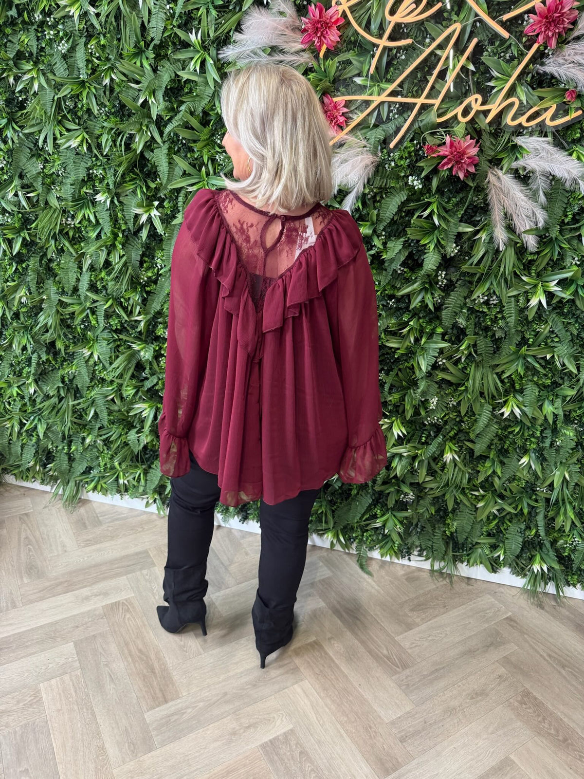 Top roezels en met kant bordeaux