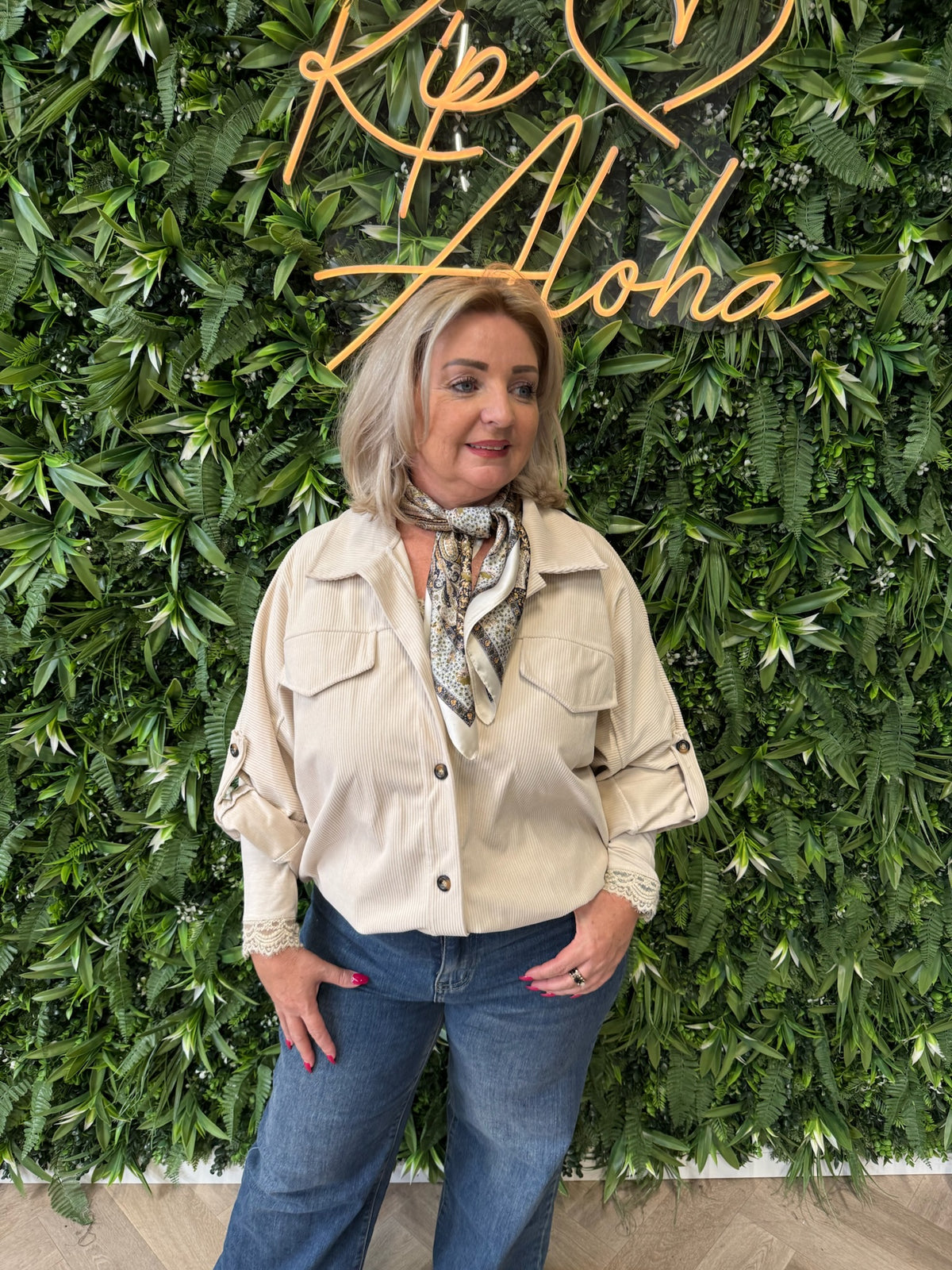 Corduroy blouse met zakken creme