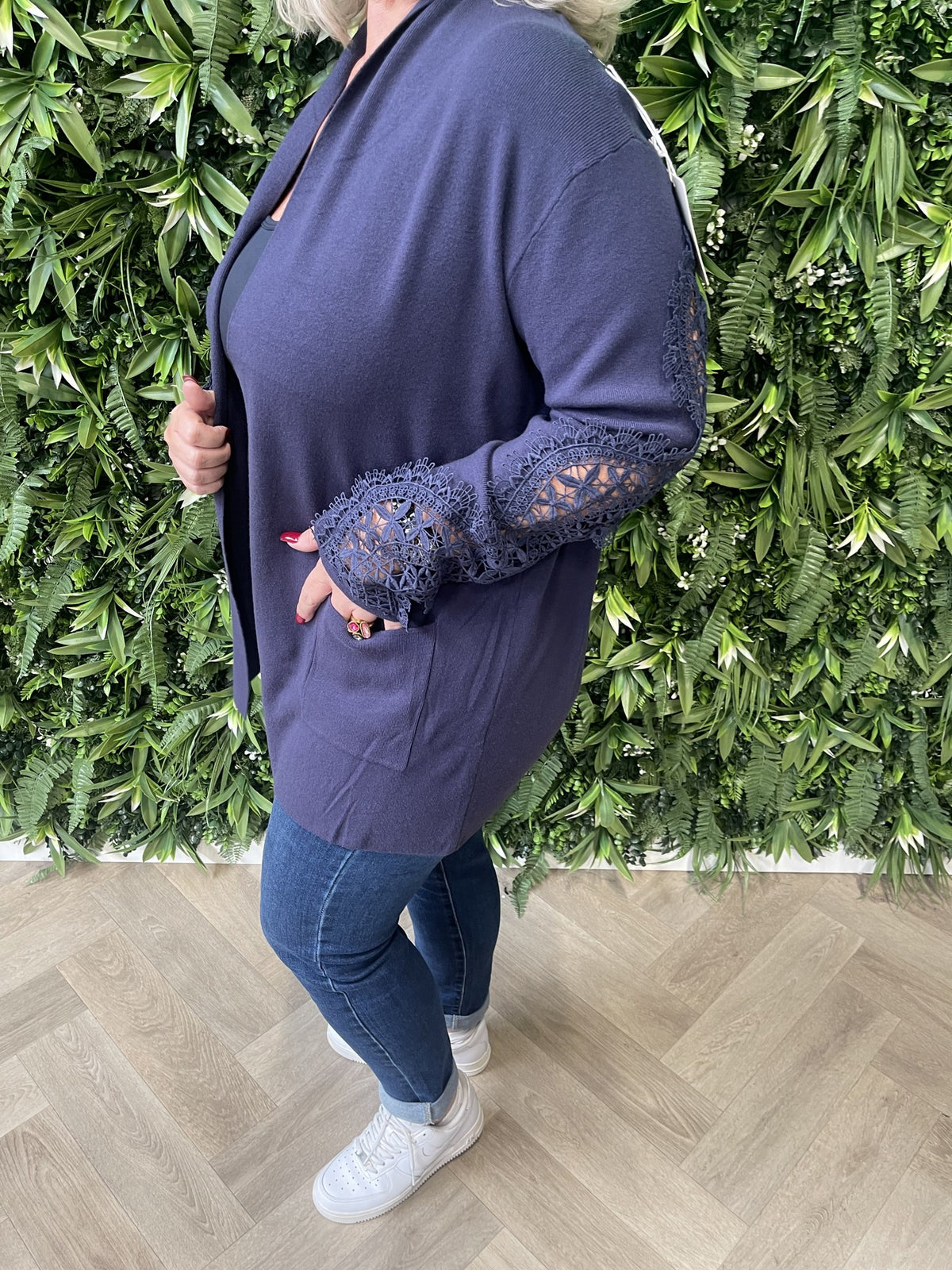 Vest met open gewerkte rug marineblauw