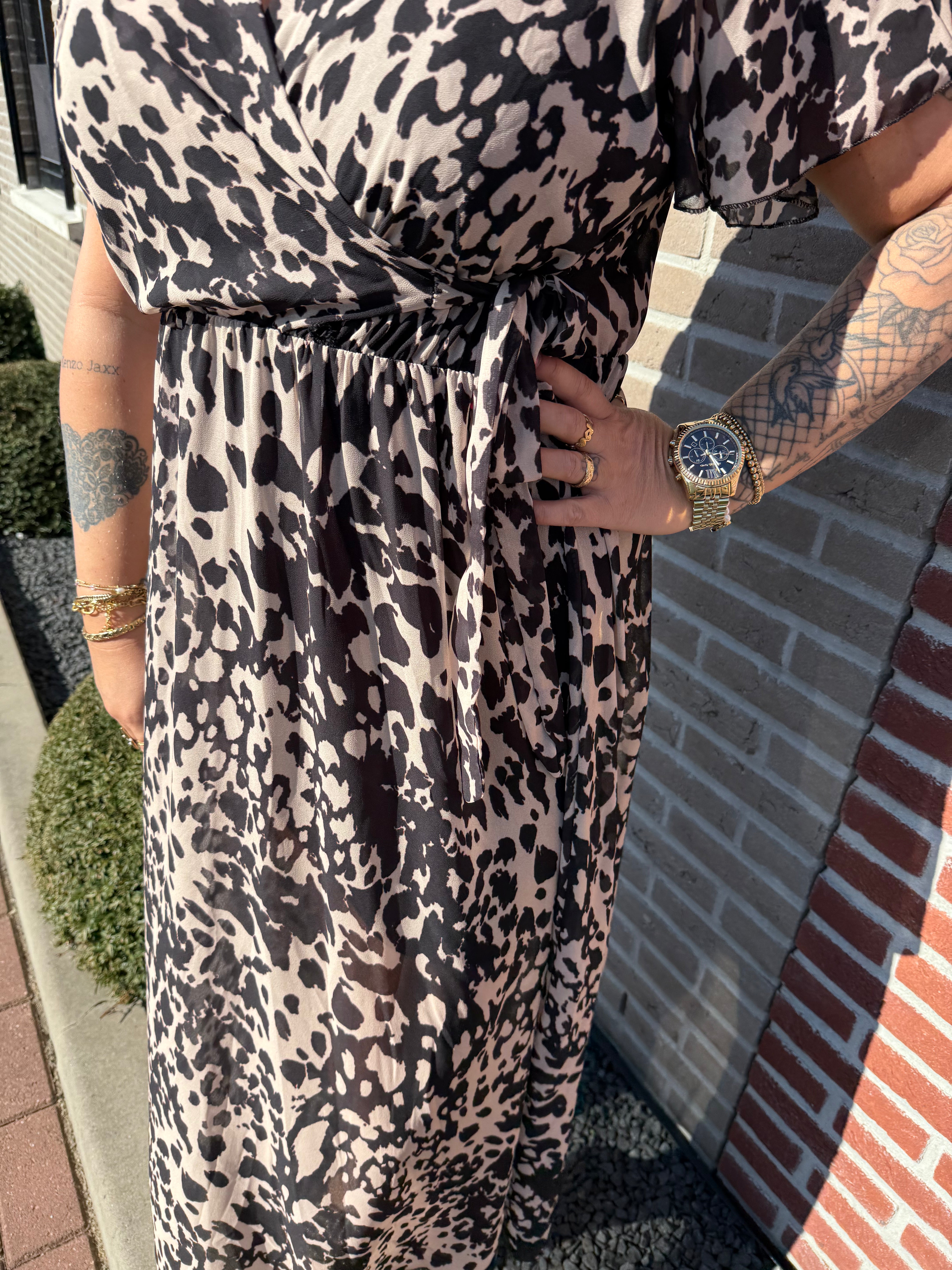 Maxi jurk met strik print gevlekt zwart/beige