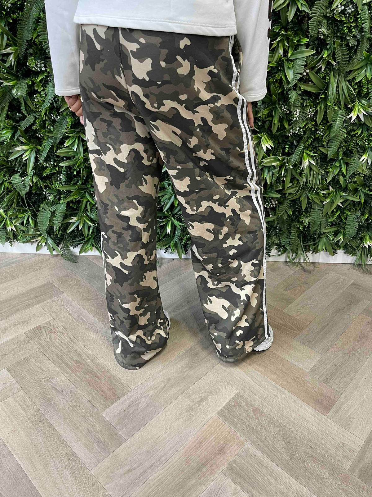 Army broek met bies wit