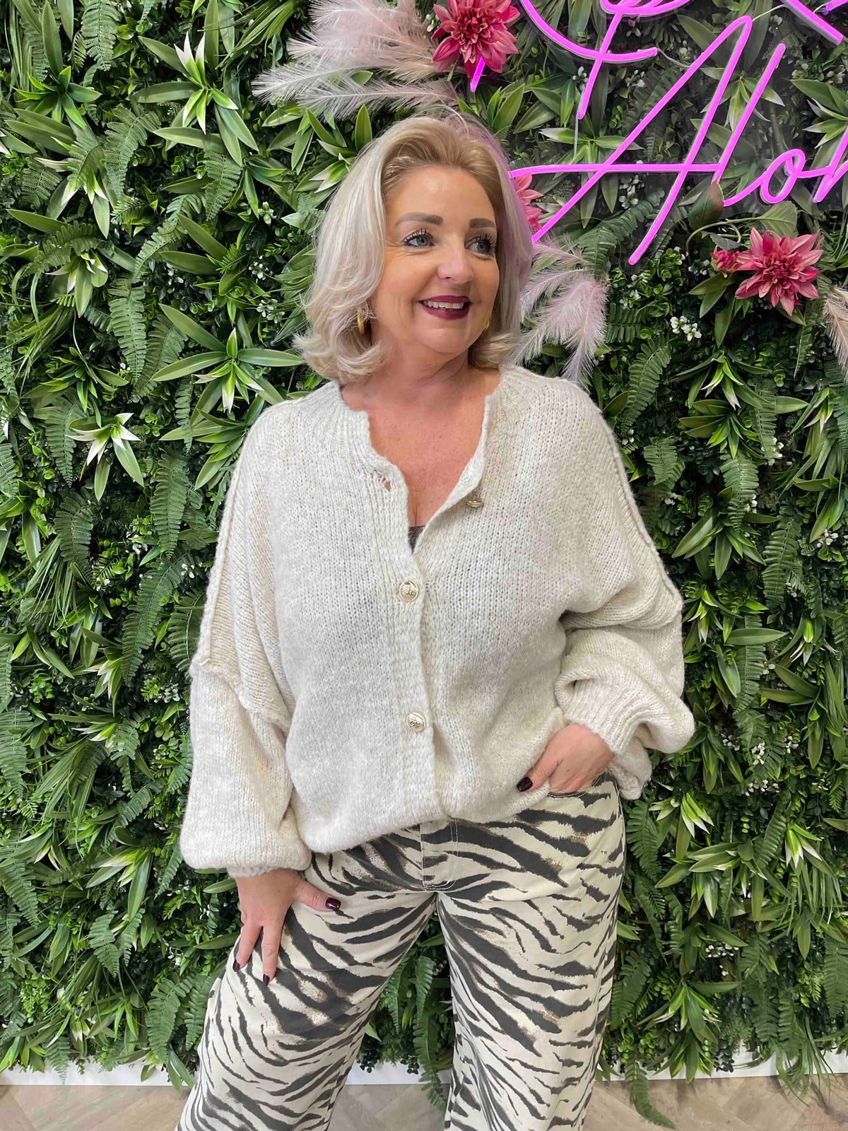 Grof gebreid vest met knoopsluiting creme